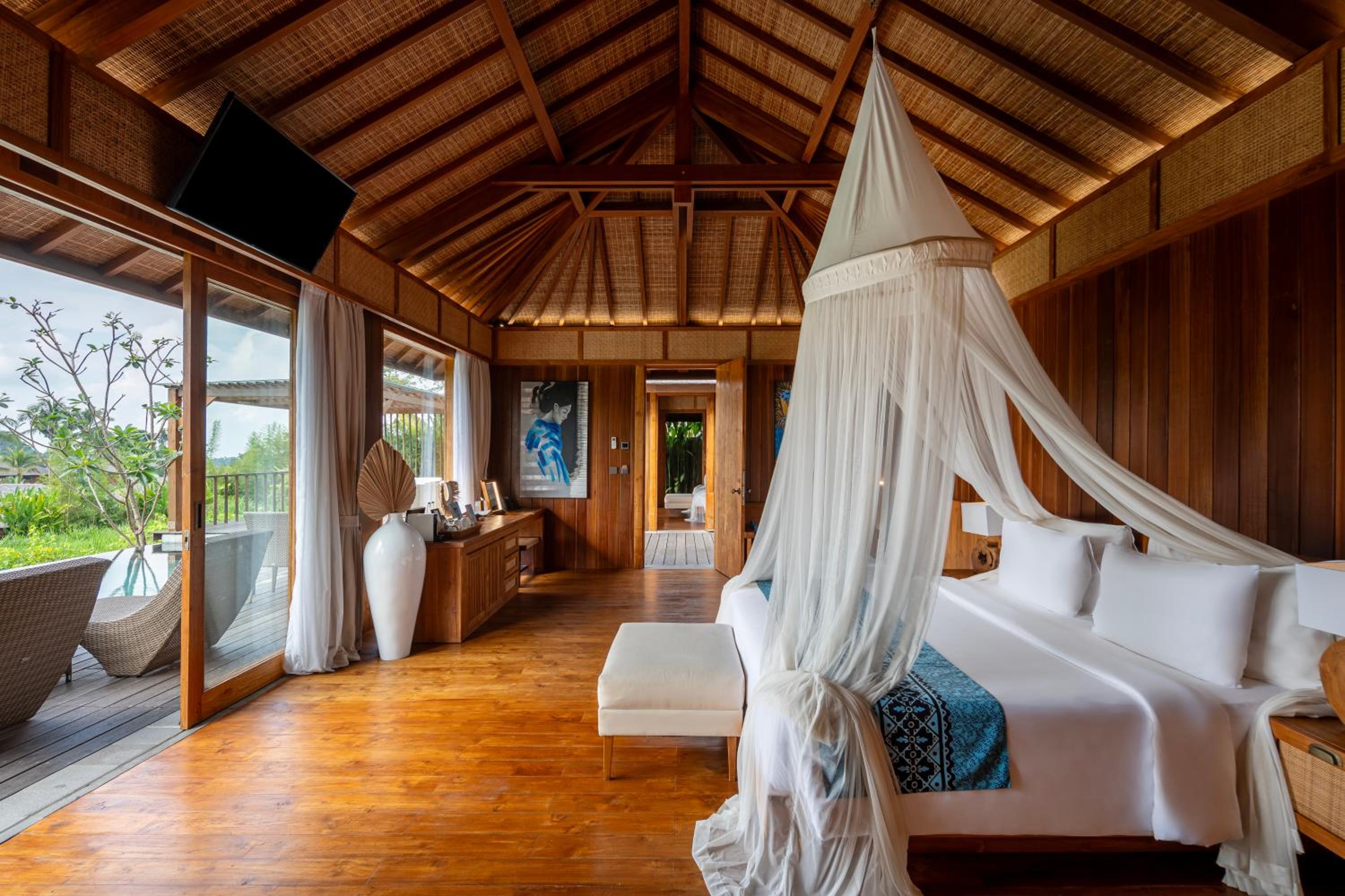 Two-Bedroom Villa with Private Pool and Daily Scheduled Activities - Photo 4