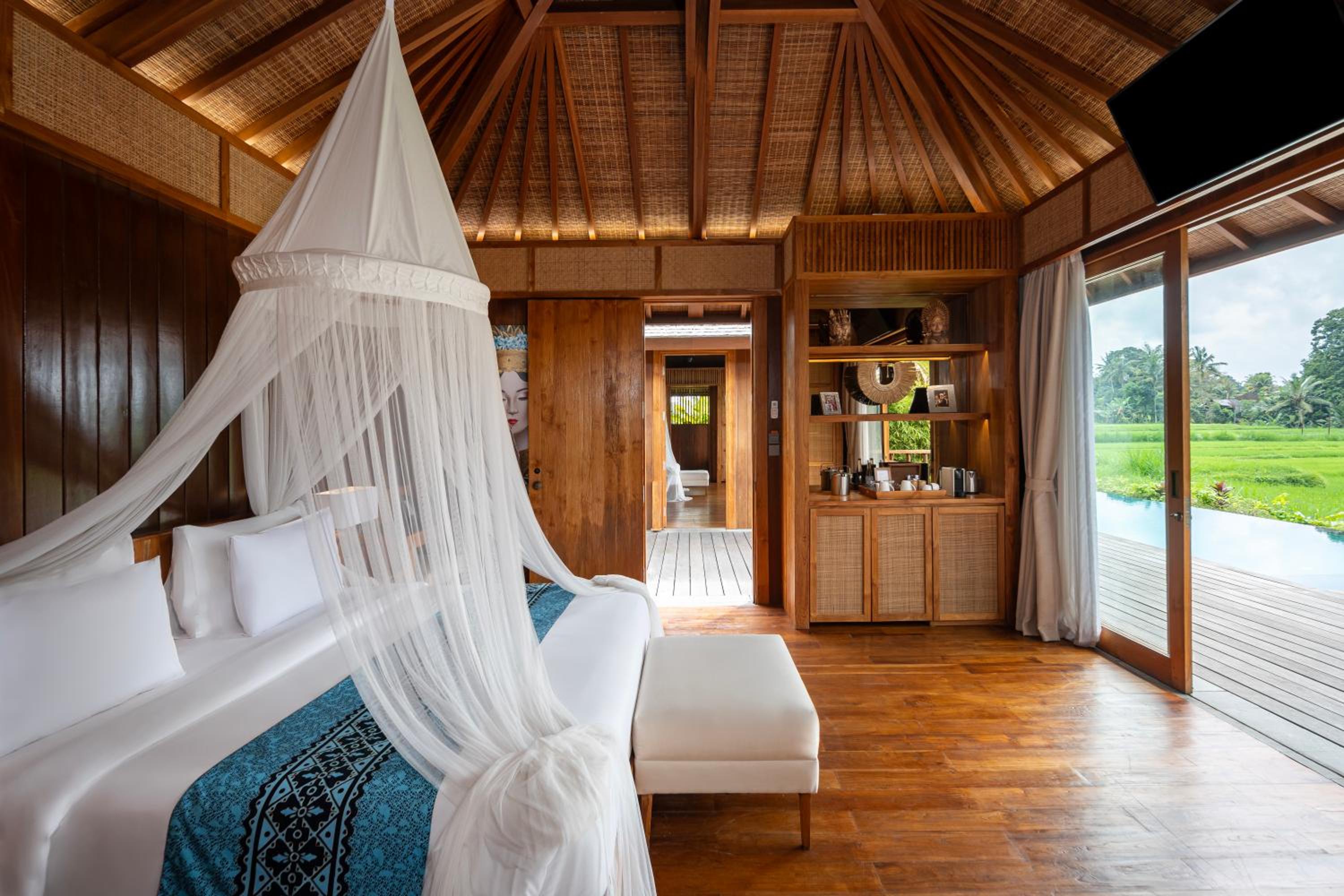 Two-Bedroom Villa with Private Pool and Daily Scheduled Activities - Photo 7