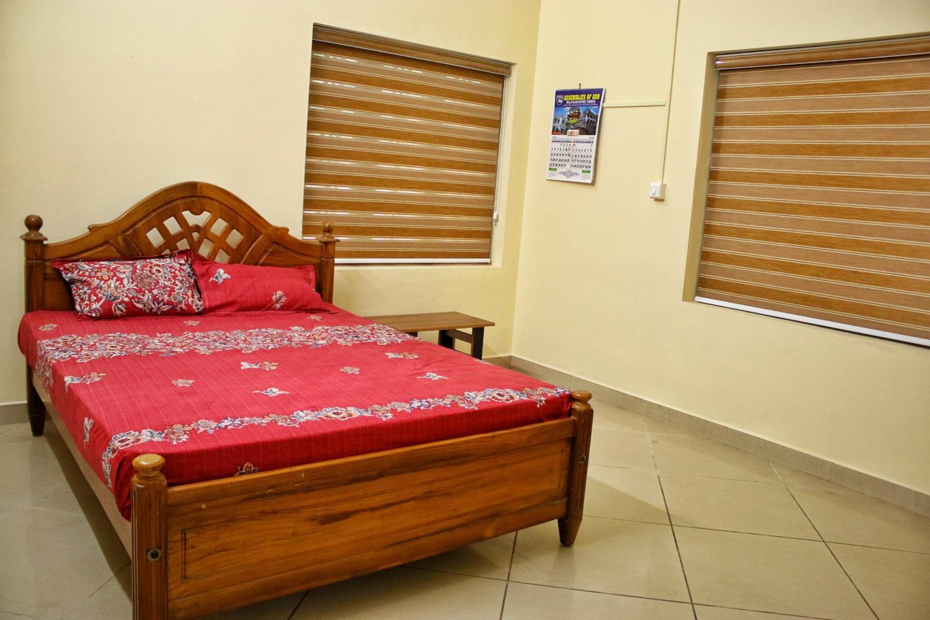 Three-Bedroom House photo 1