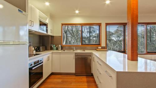 Four-Bedroom House photo 1