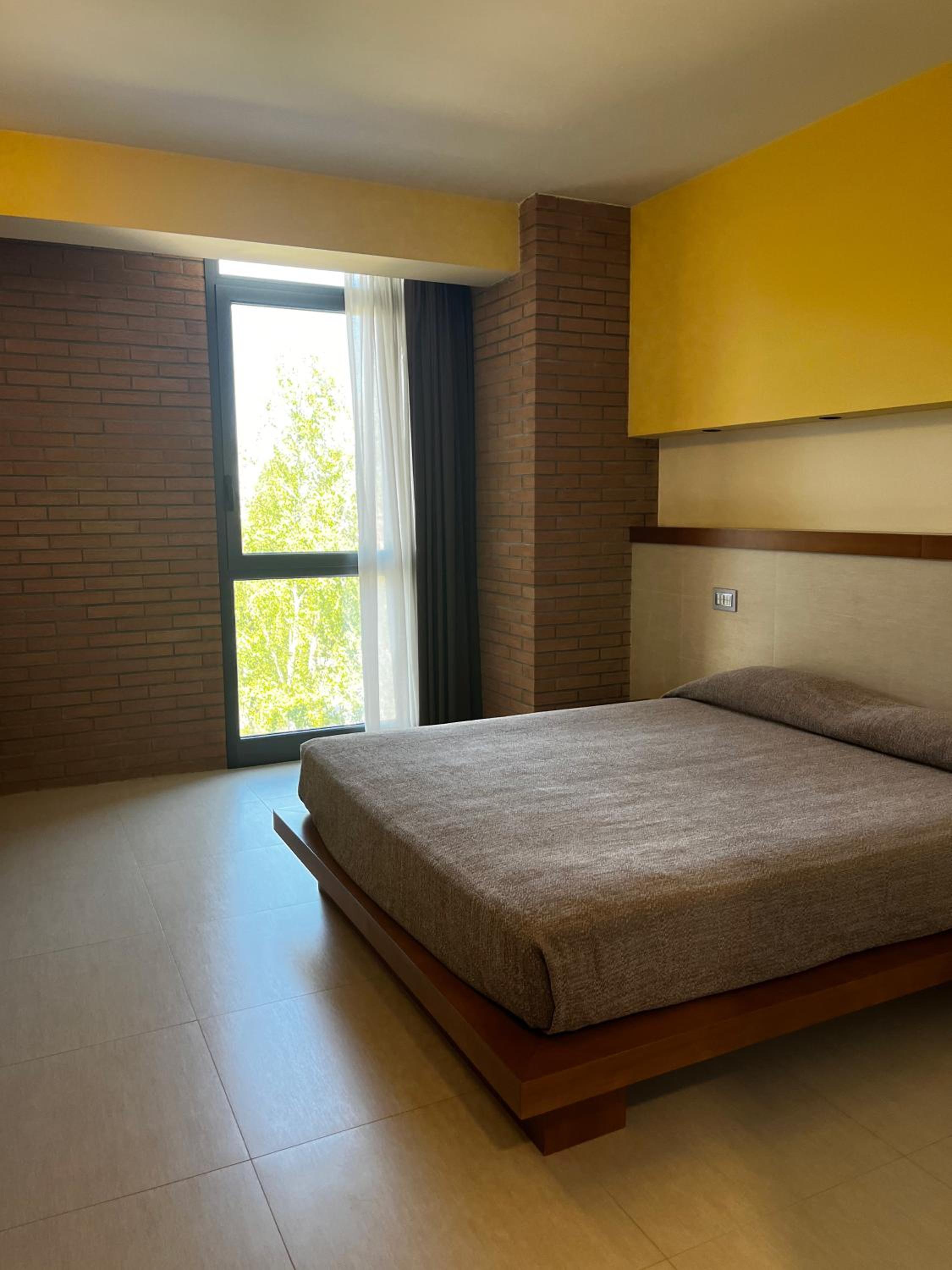 Double or Twin Room - Photo 3