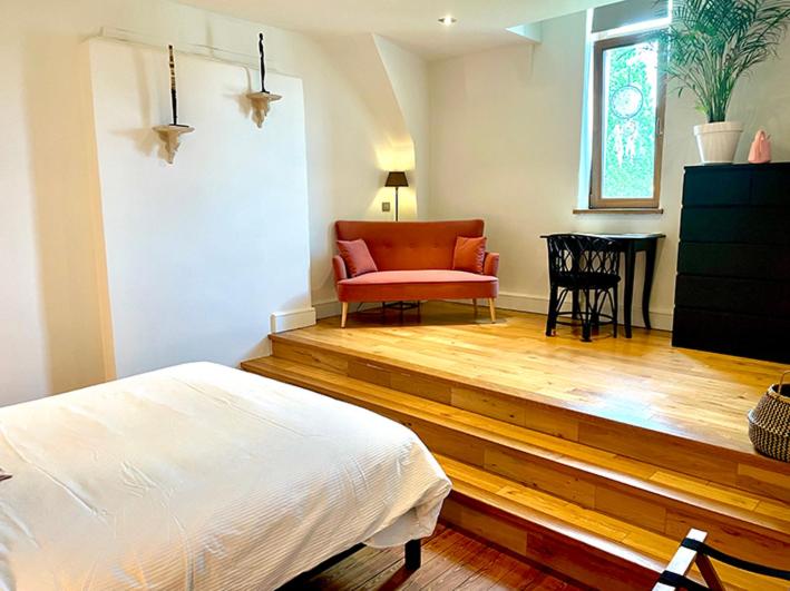 Double Room with Shared Bathroom