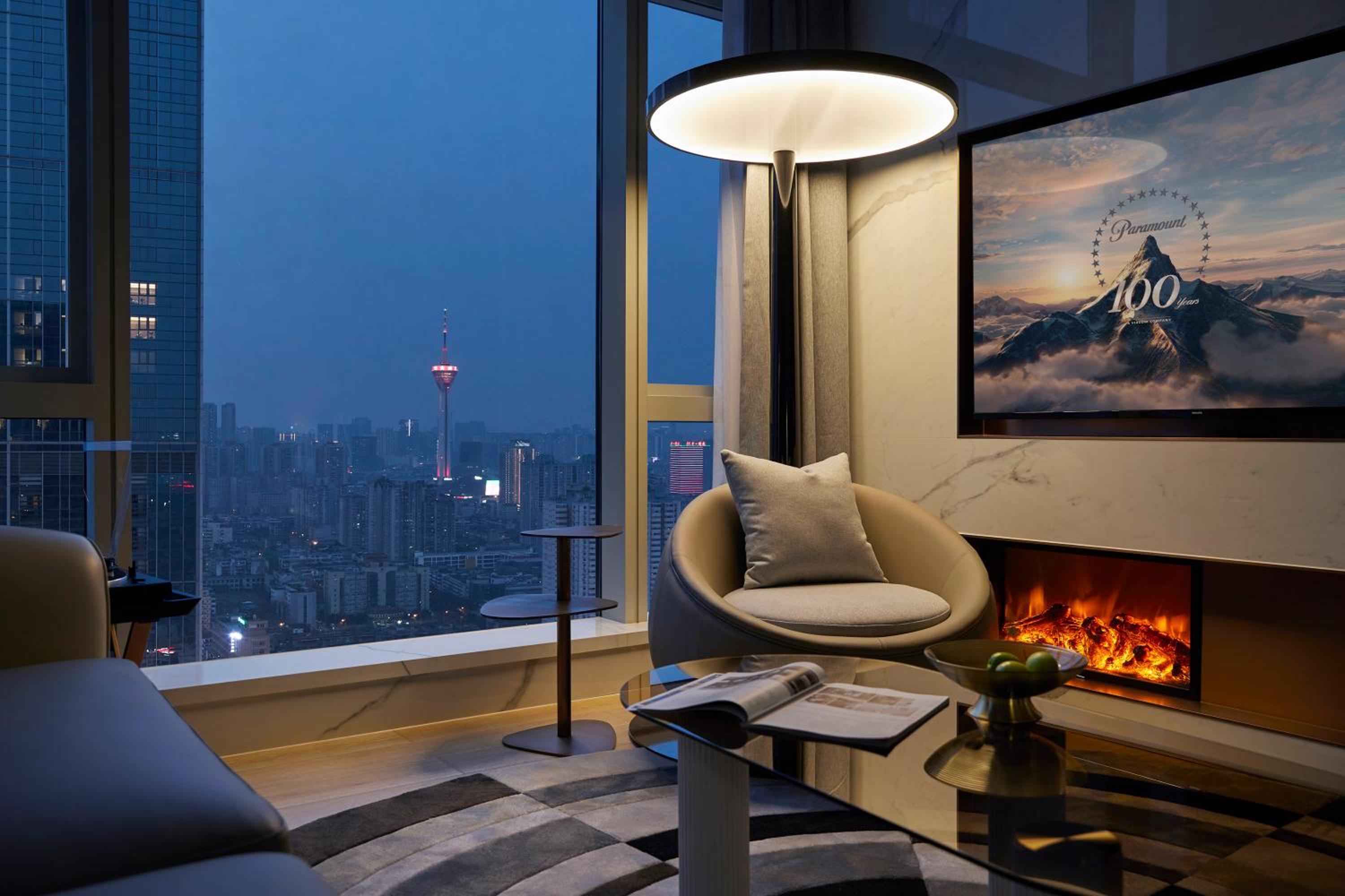 Collector Loft Suite-1 Bedroom-Taikoo Li View