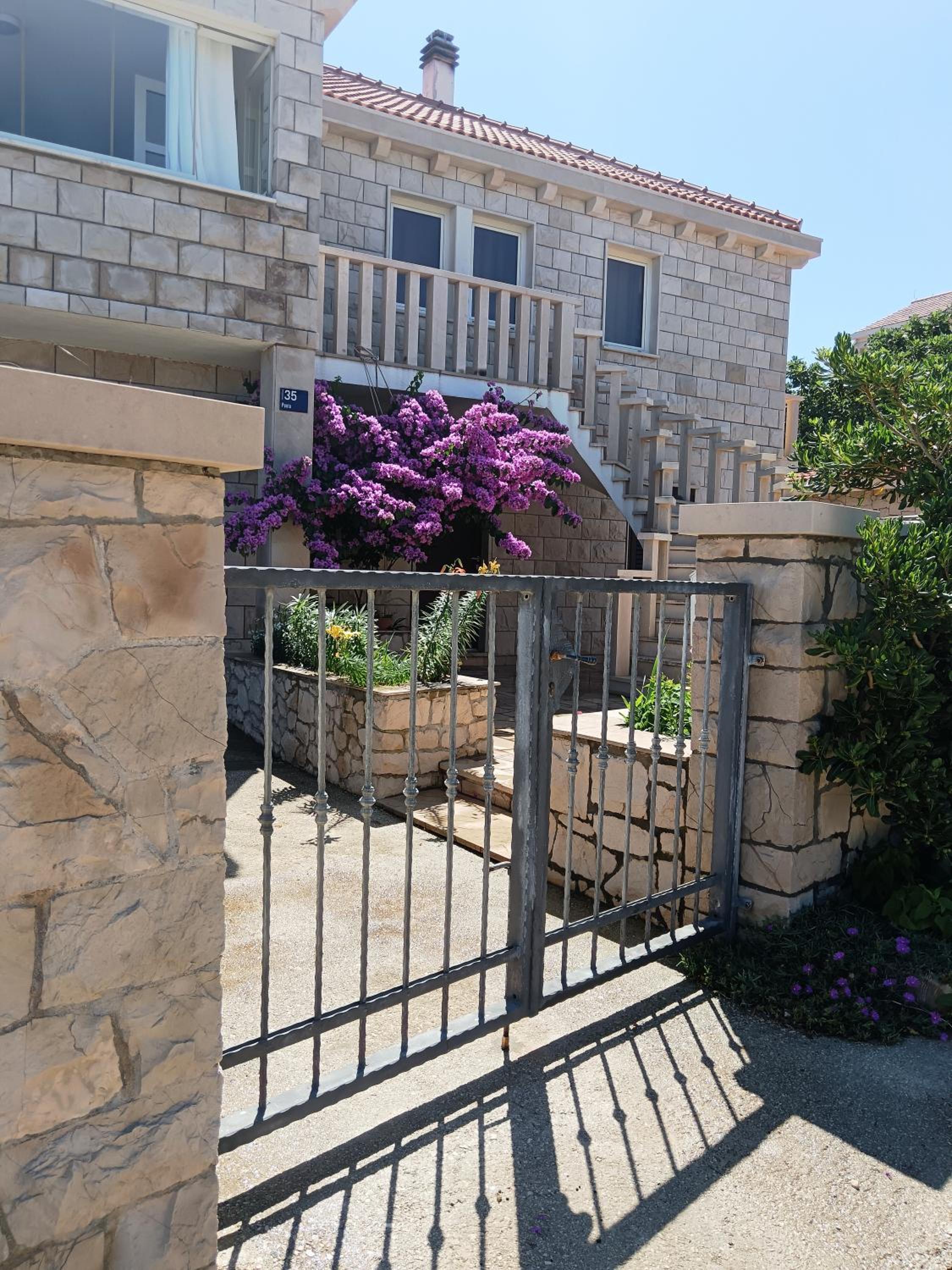 Apartment with Sea View photo 2