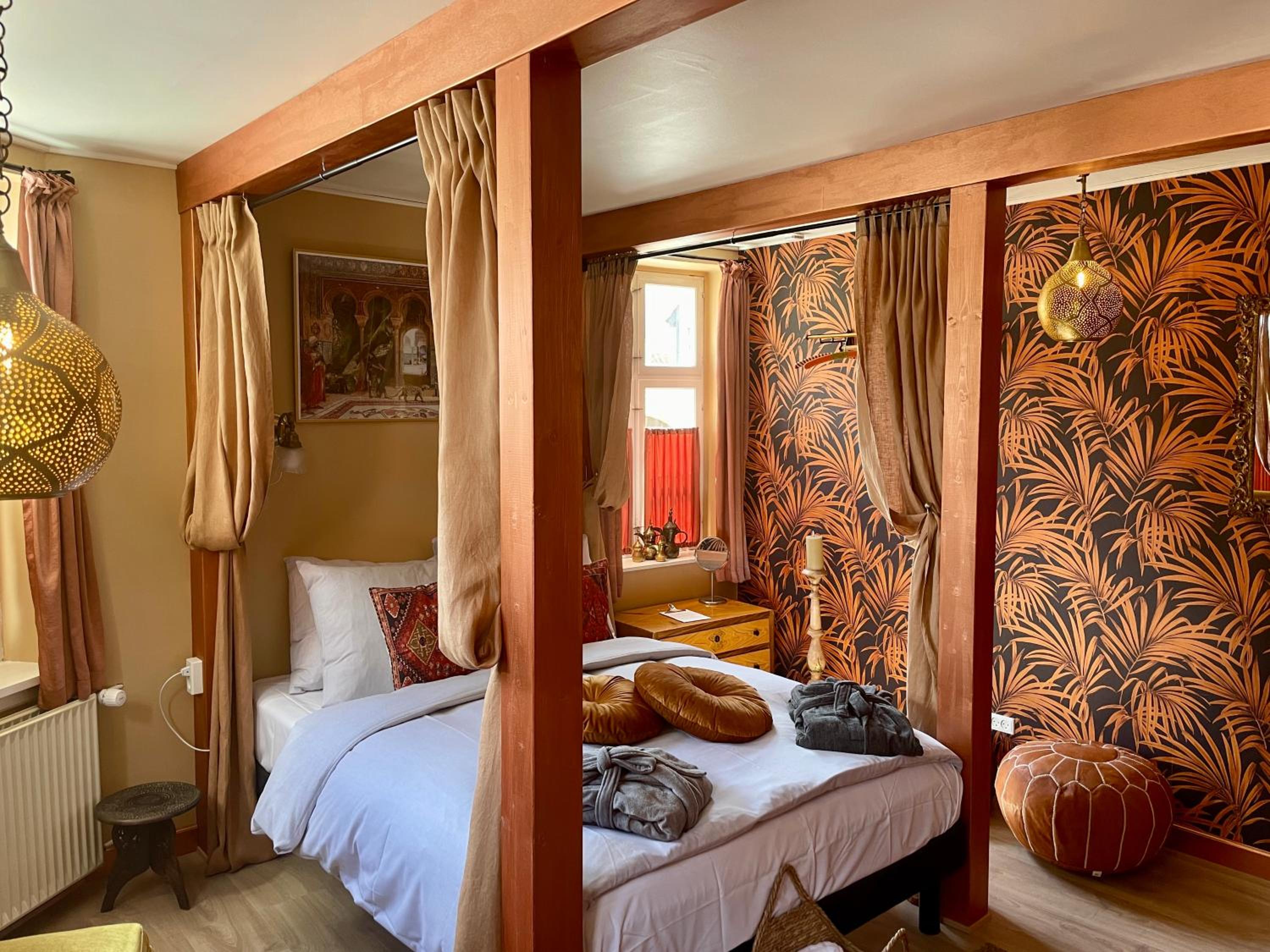 Deluxe Double or Twin Room photo 1