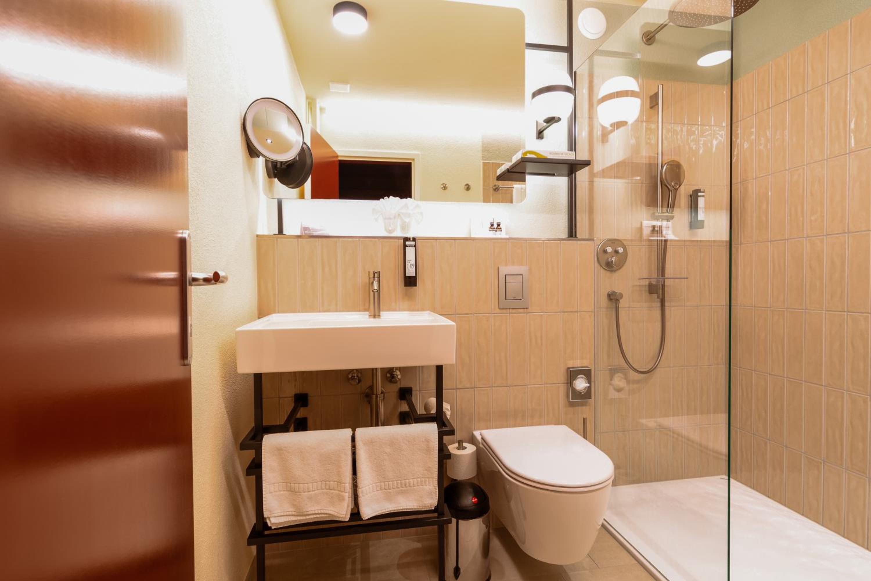 Premium Double Room - Photo 3