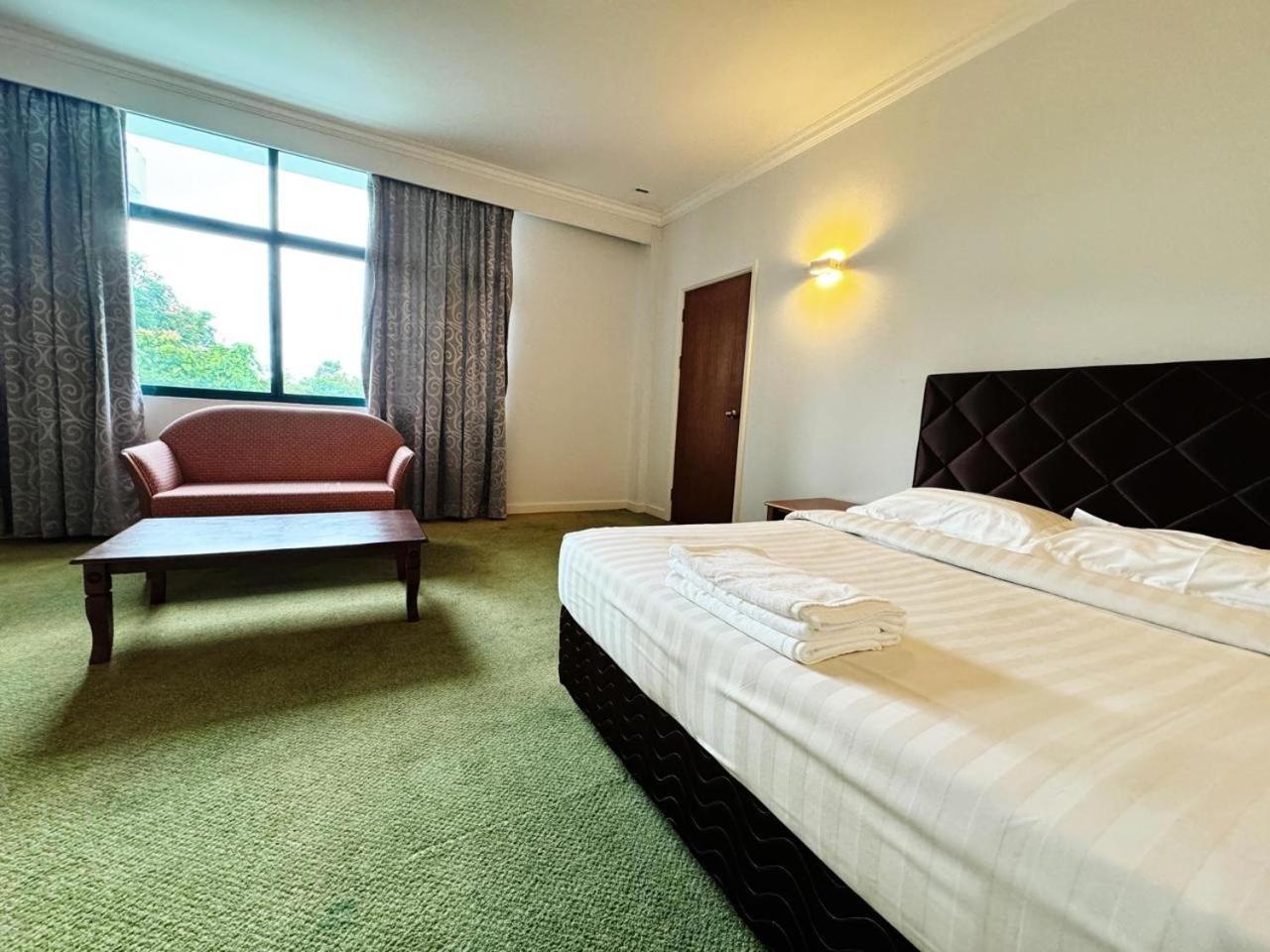 Deluxe Double Room photo 3