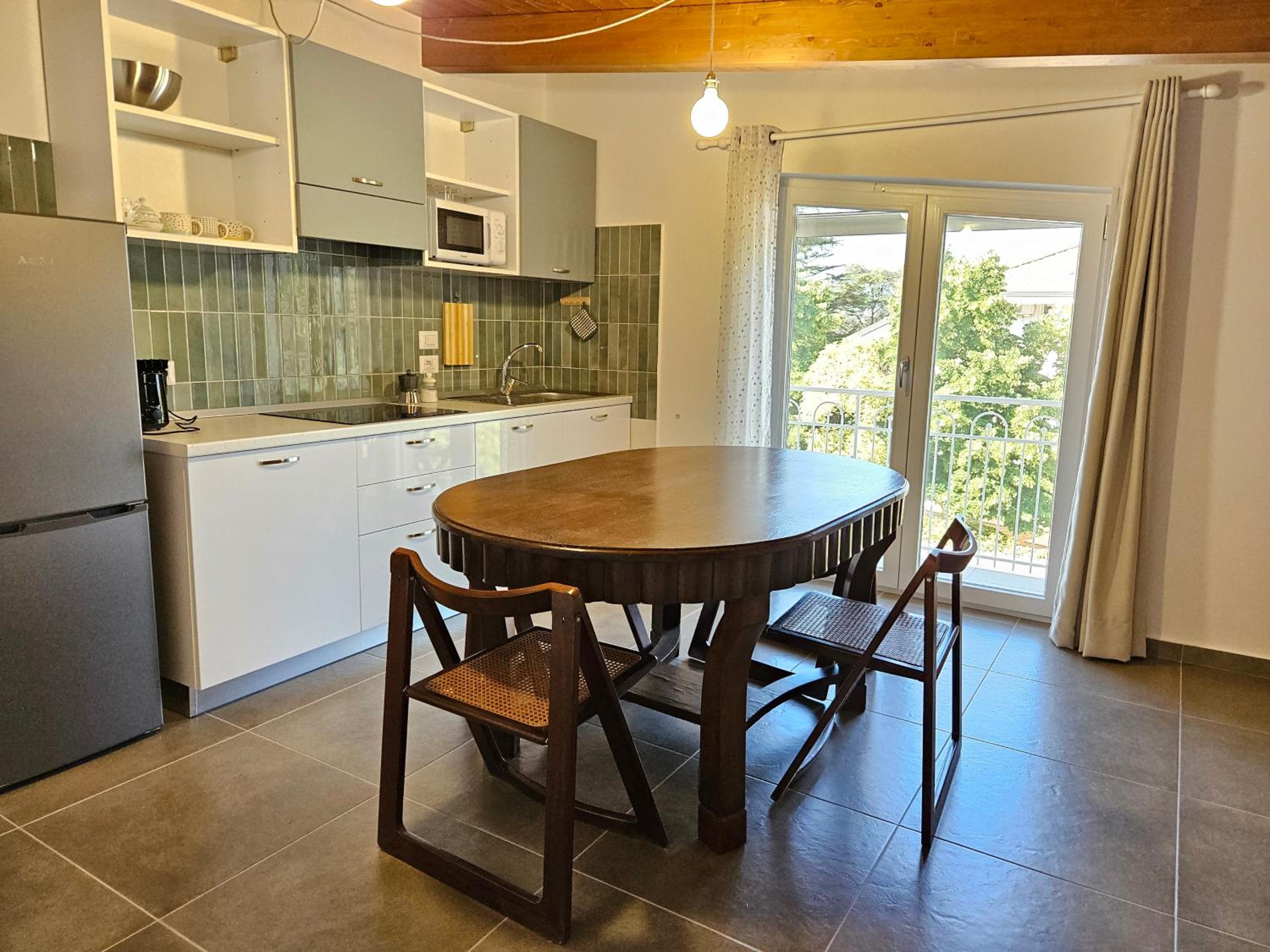 One-Bedroom Apartment with Garden View photo 2