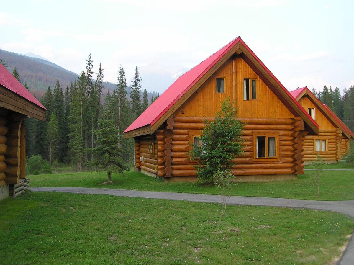 Two-Bedroom Chalet photo 2