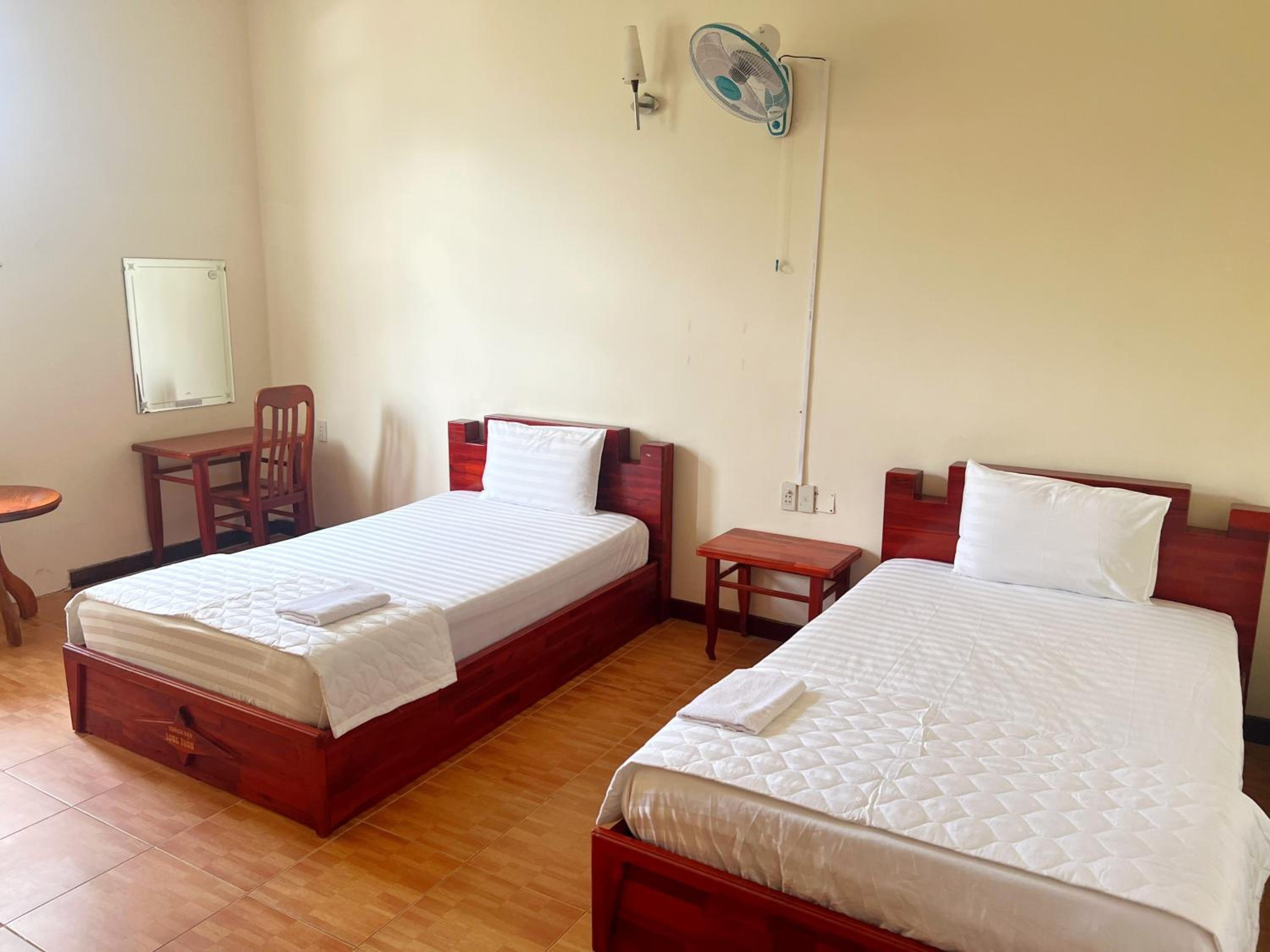 Quadruple Room - Photo 1