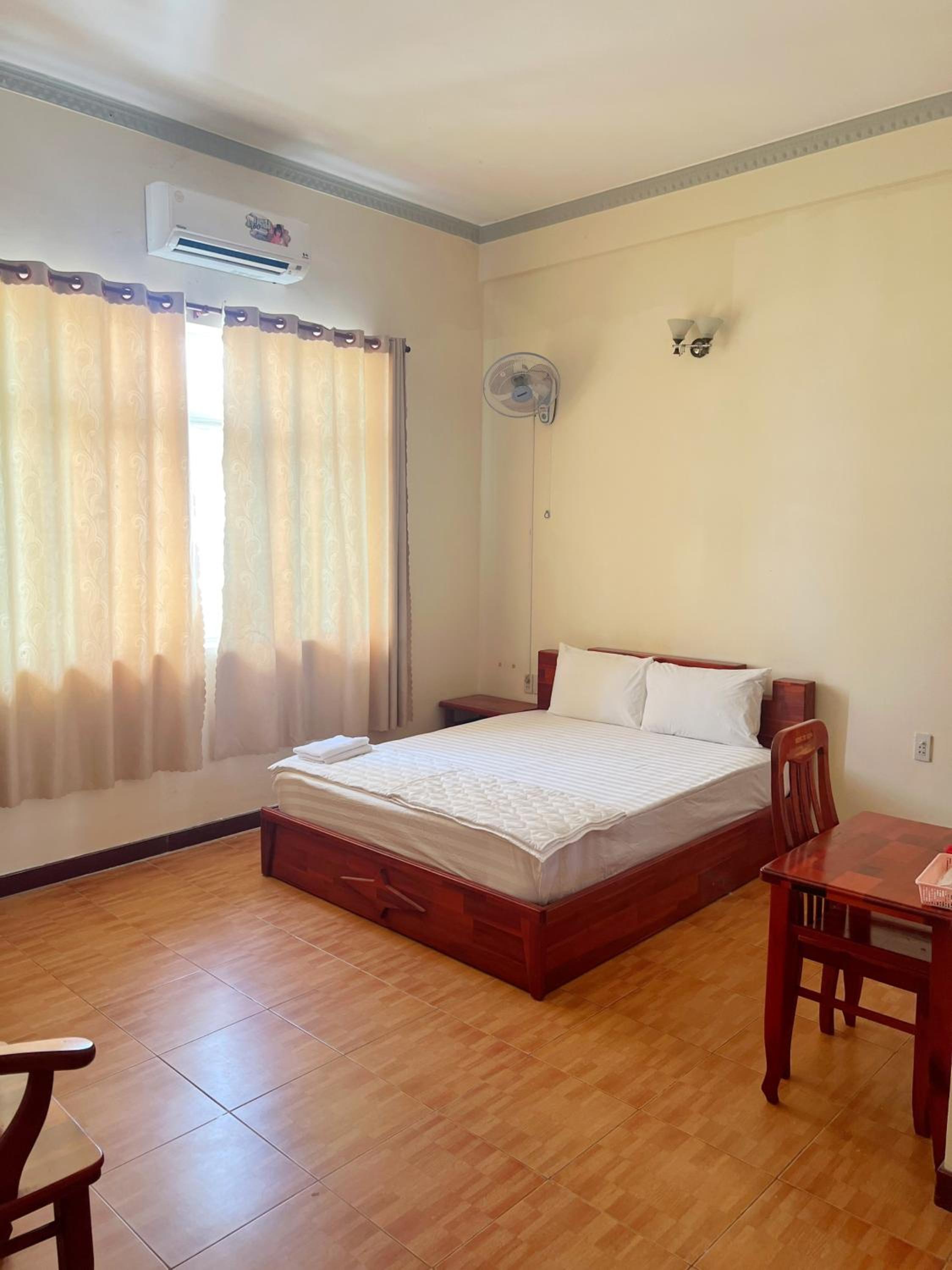 Double Room - Photo 16