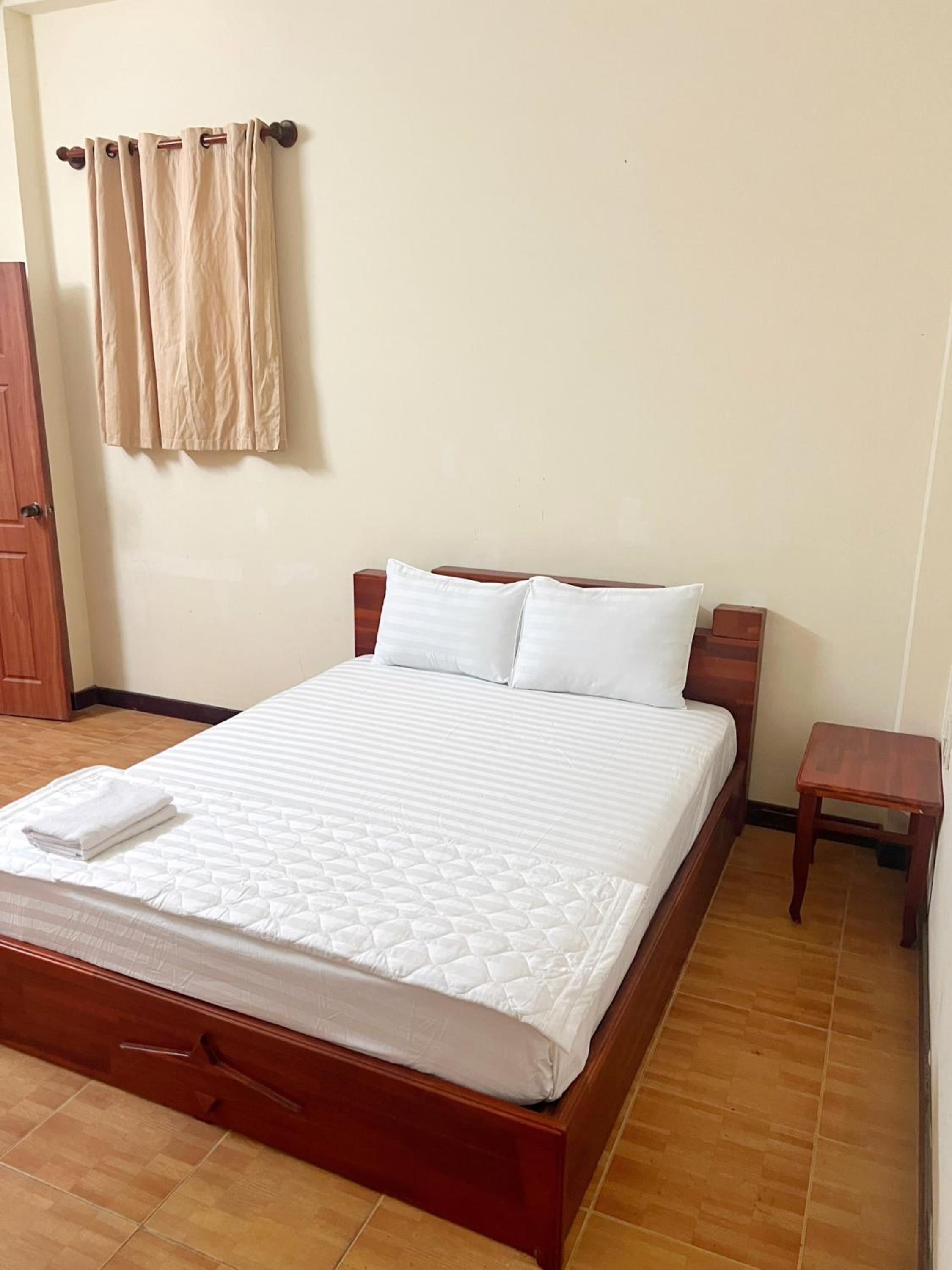 Double Room - Photo 13