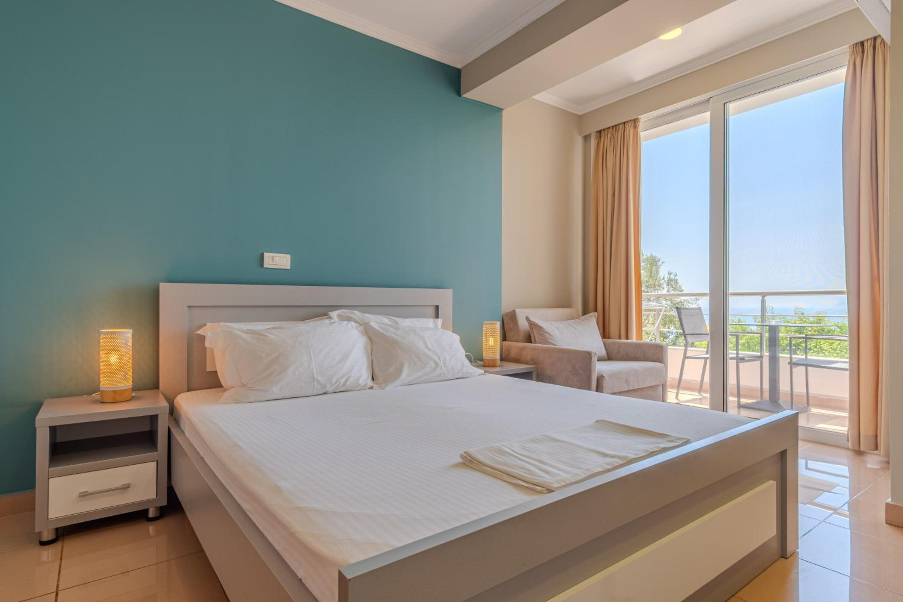 Double Room with Balcony and Sea View