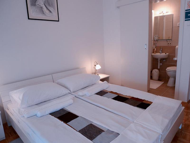 Double or Twin Room with Private Bathroom