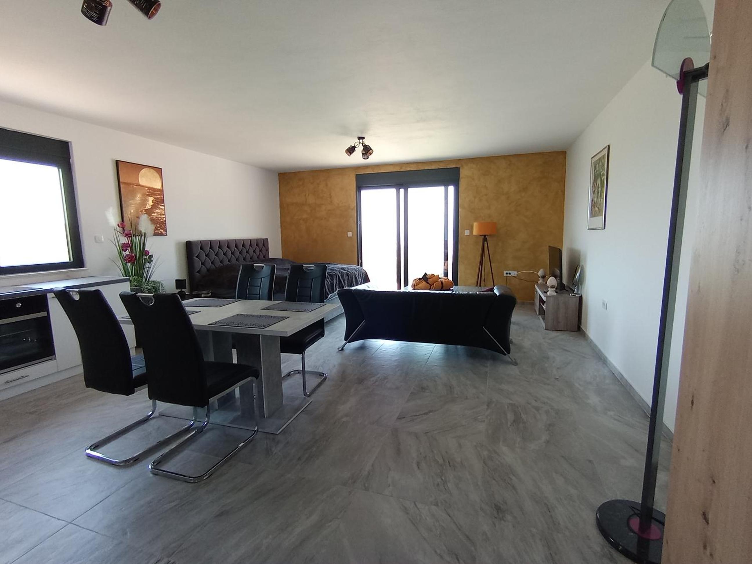 One-Bedroom Apartment with Bay View