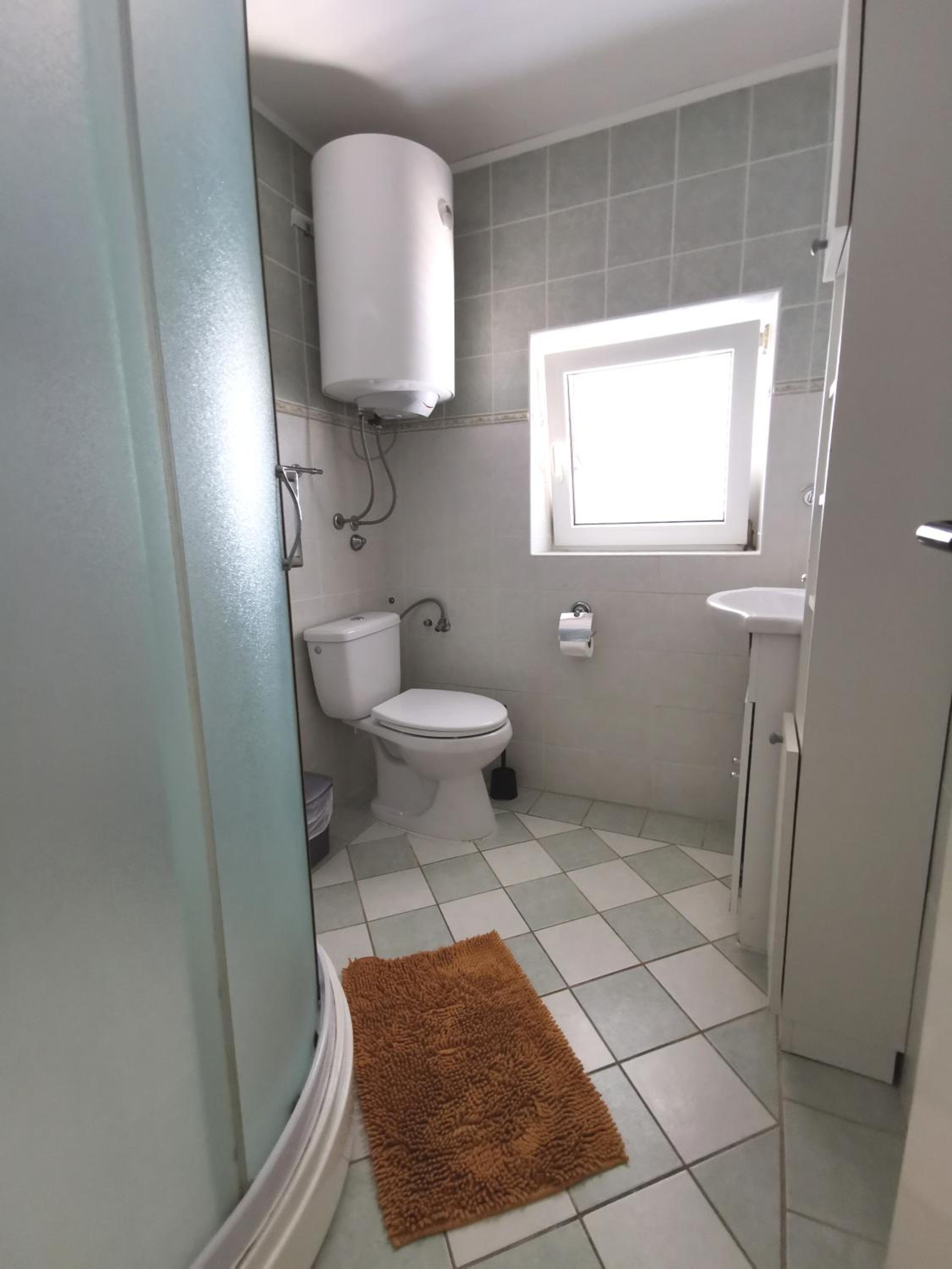 Two-Bedroom Apartment with Balcony photo 2
