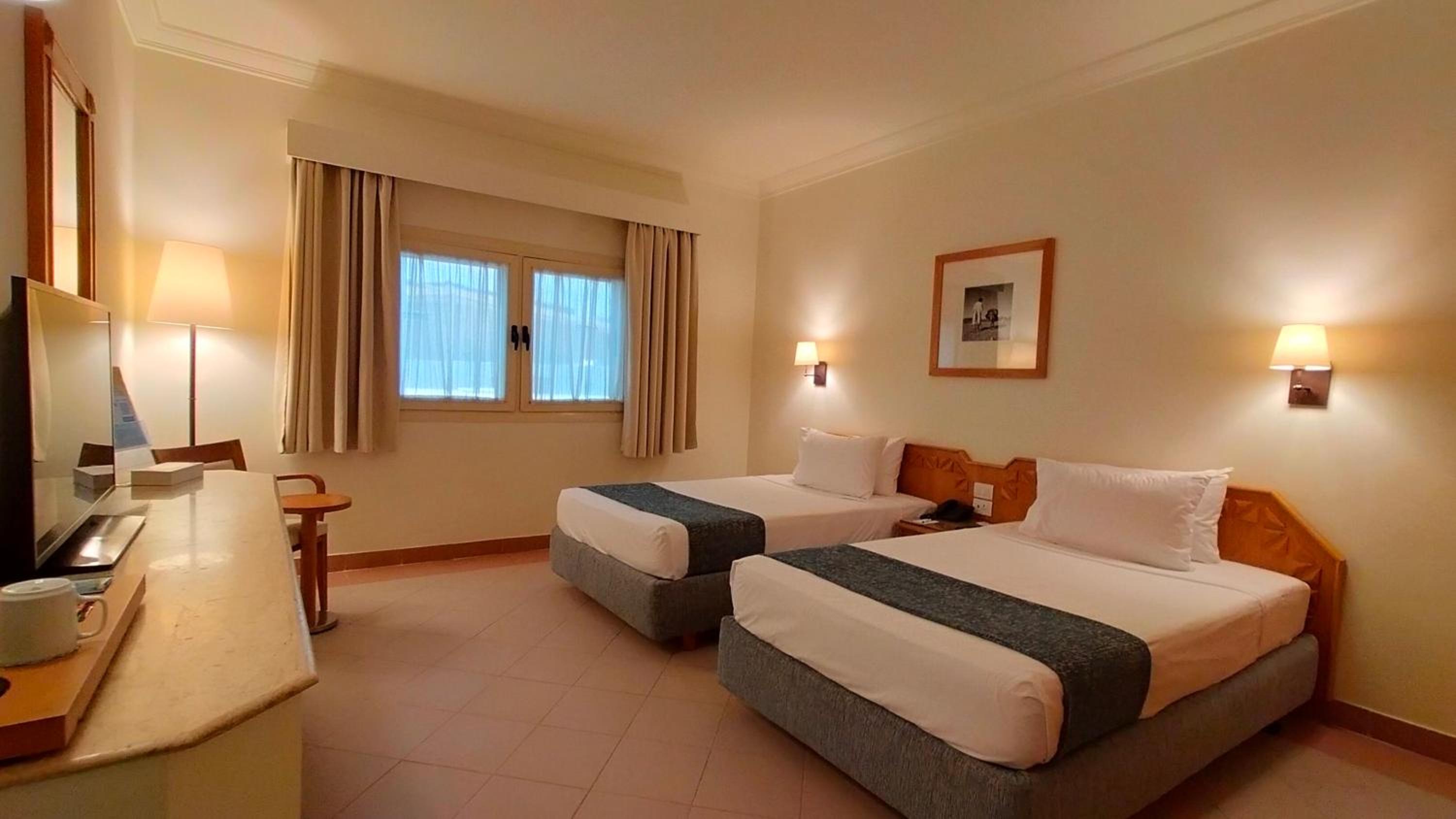 Economy Twin Room photo 1