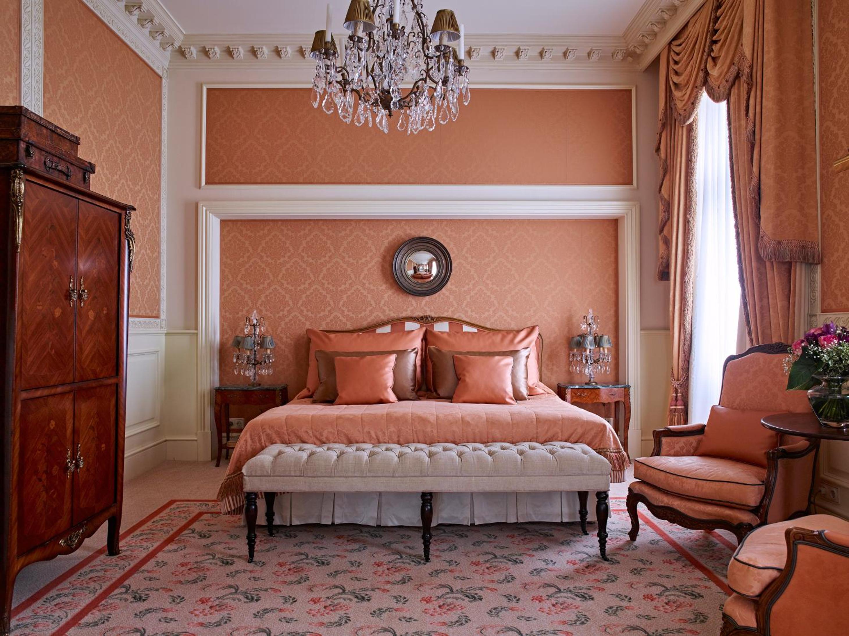Suite with Balcony - Photo 2