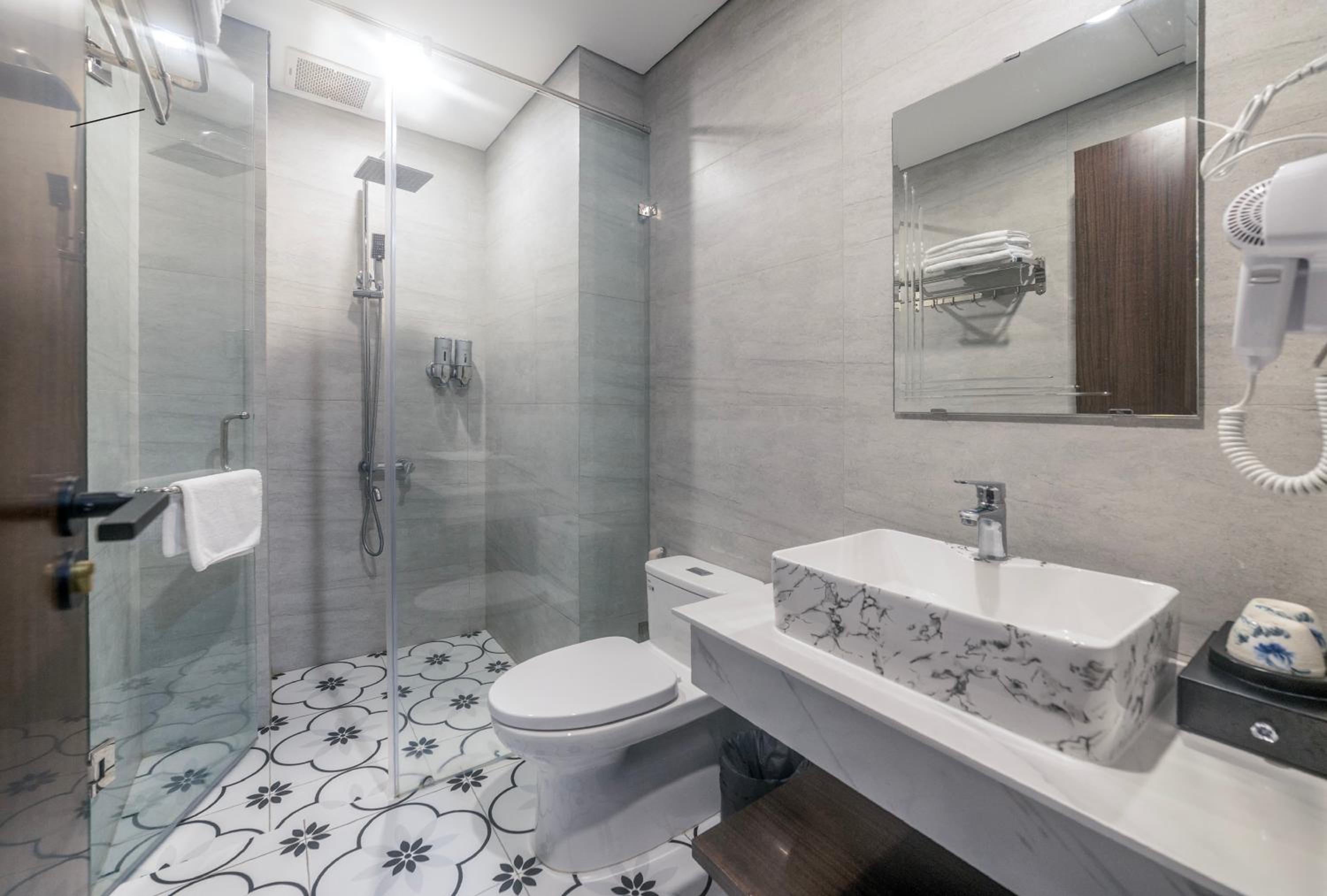 Deluxe Triple Room - Photo 5