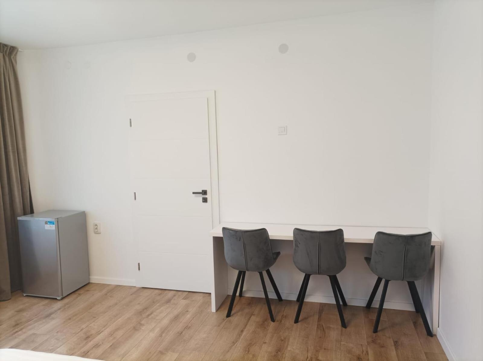 Twin Room with Bathroom photo 1