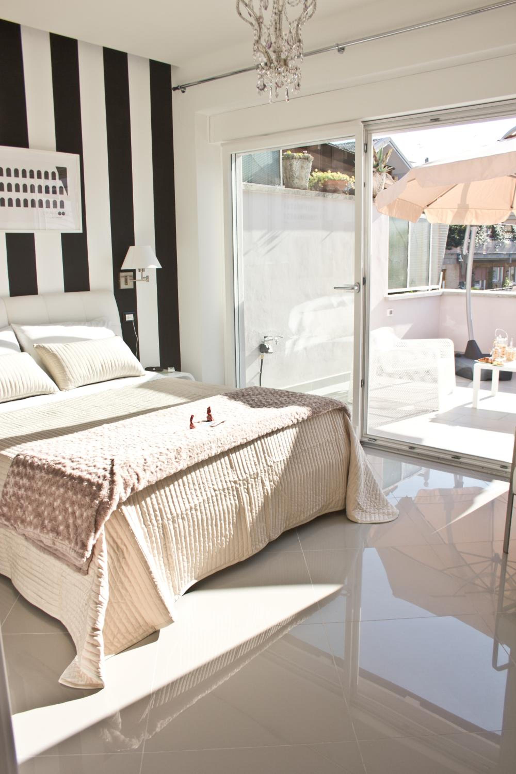 Deluxe Double Room with Terrace