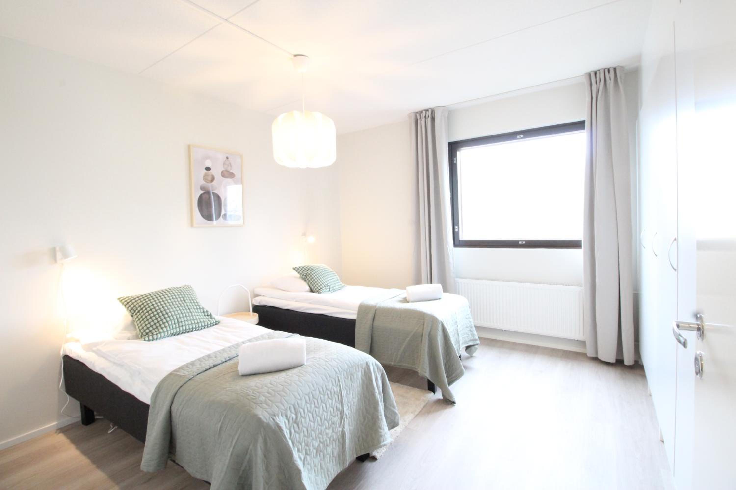 One-Bedroom Apartment with Balcony photo 1