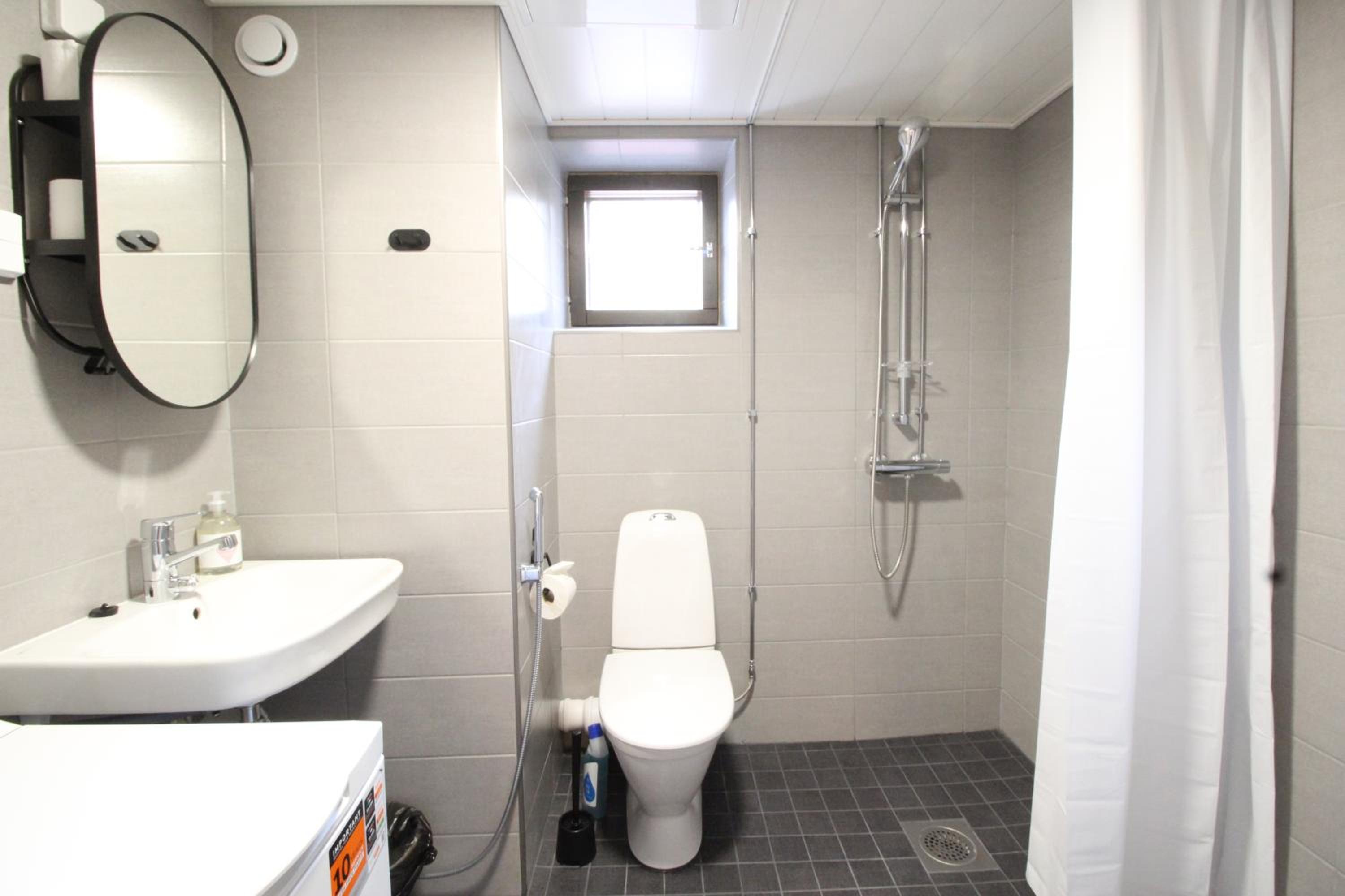 One-Bedroom Apartment with Balcony photo 3