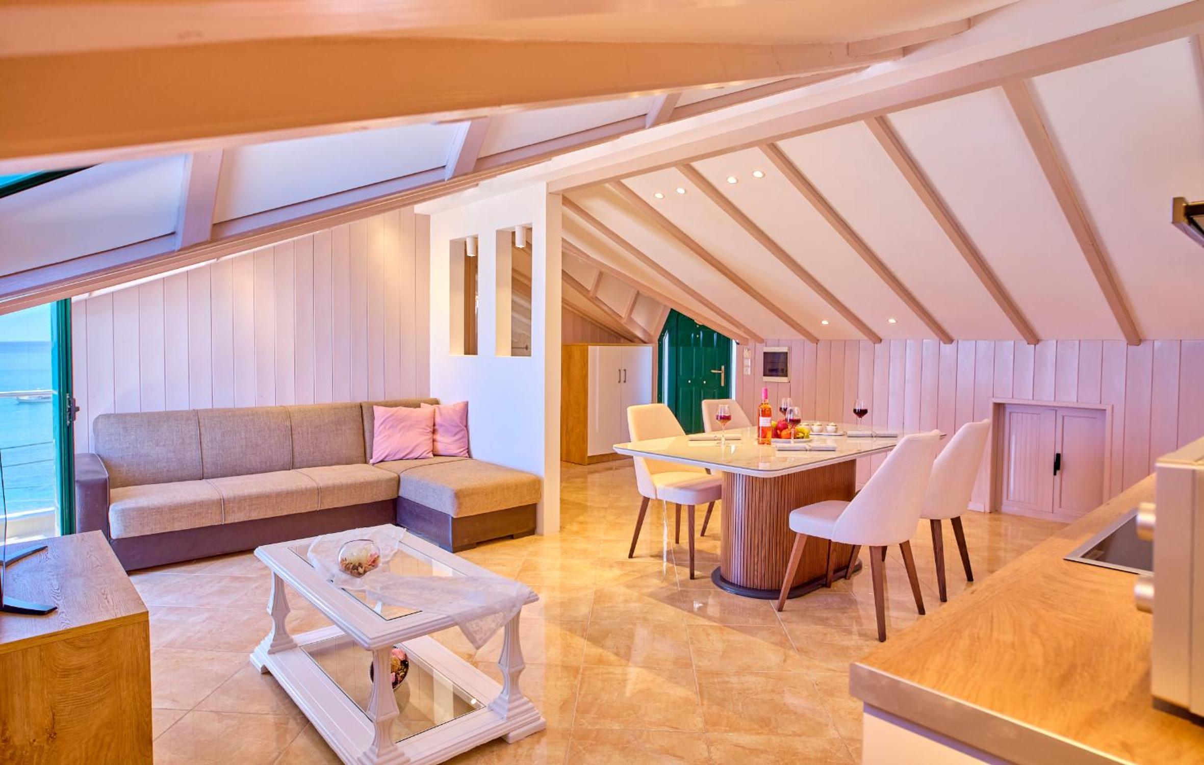 One-Bedroom Suite