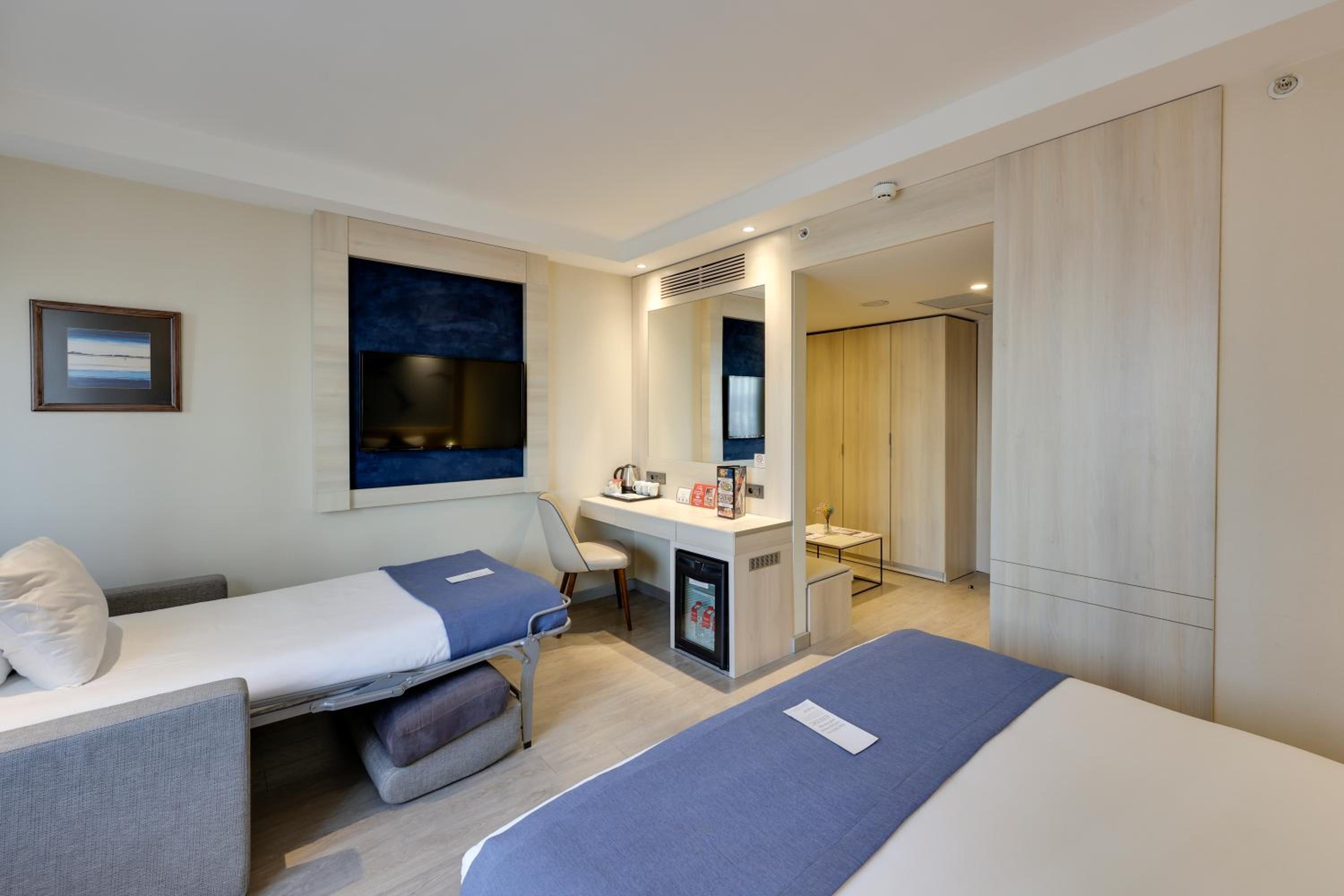 Executive Room, 1 King Bed, Sofa Bed