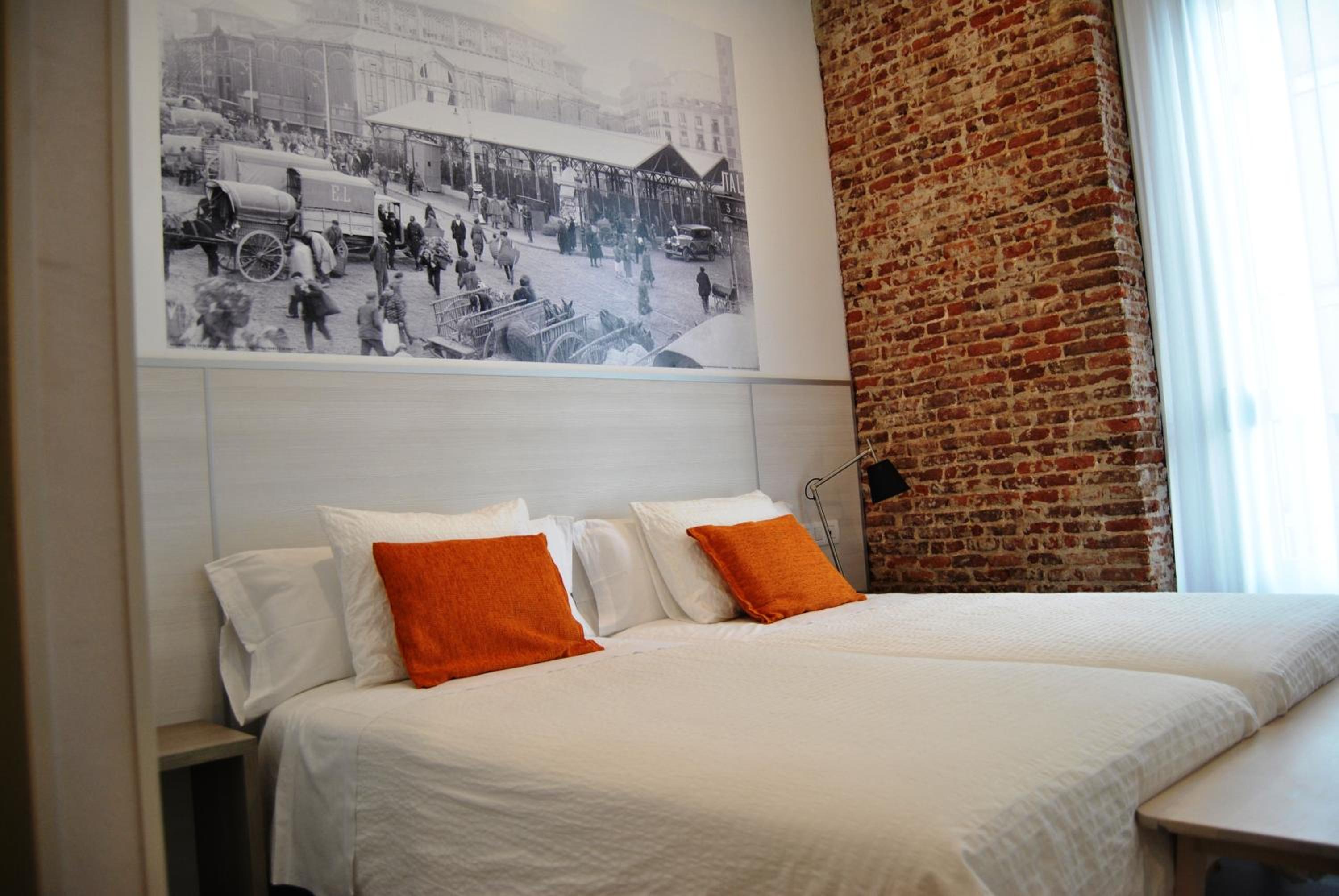 Double or Twin Room - Photo 14