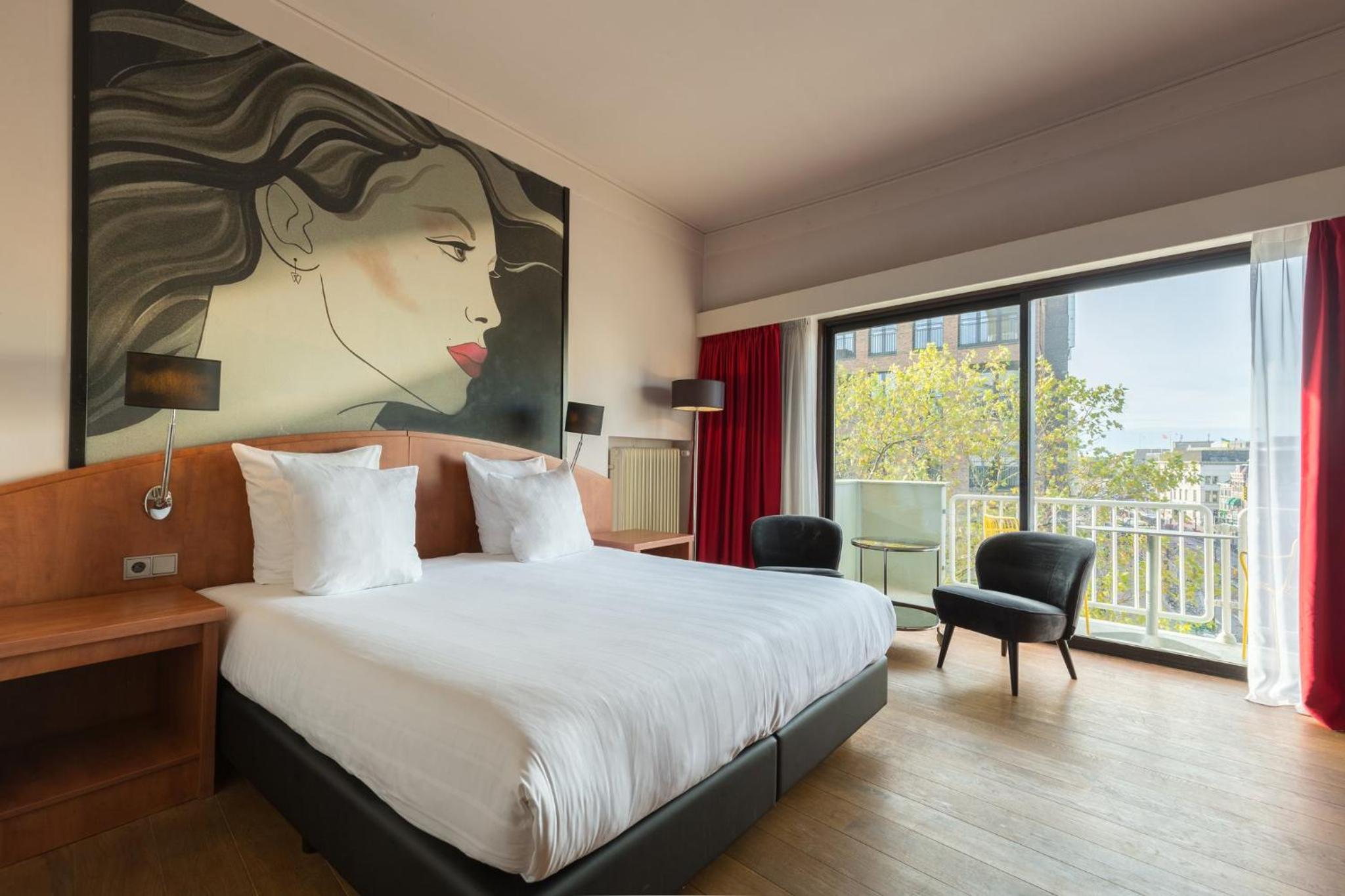 Deluxe Twin or Double Room - Photo 4