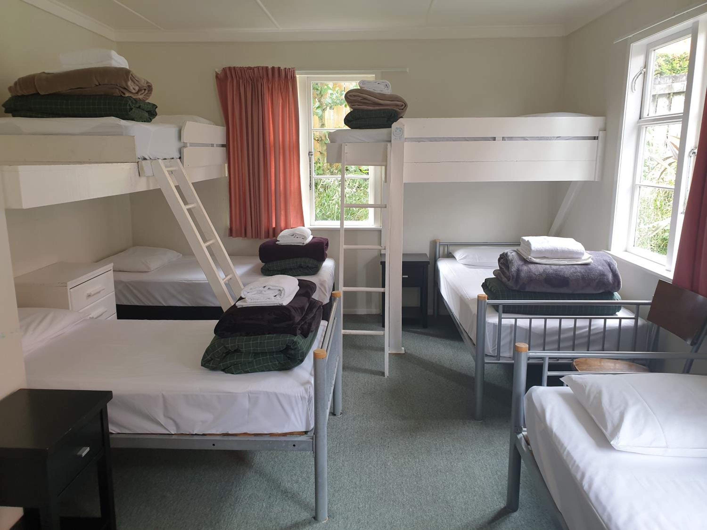 Mixed Dormitory Room photo 1
