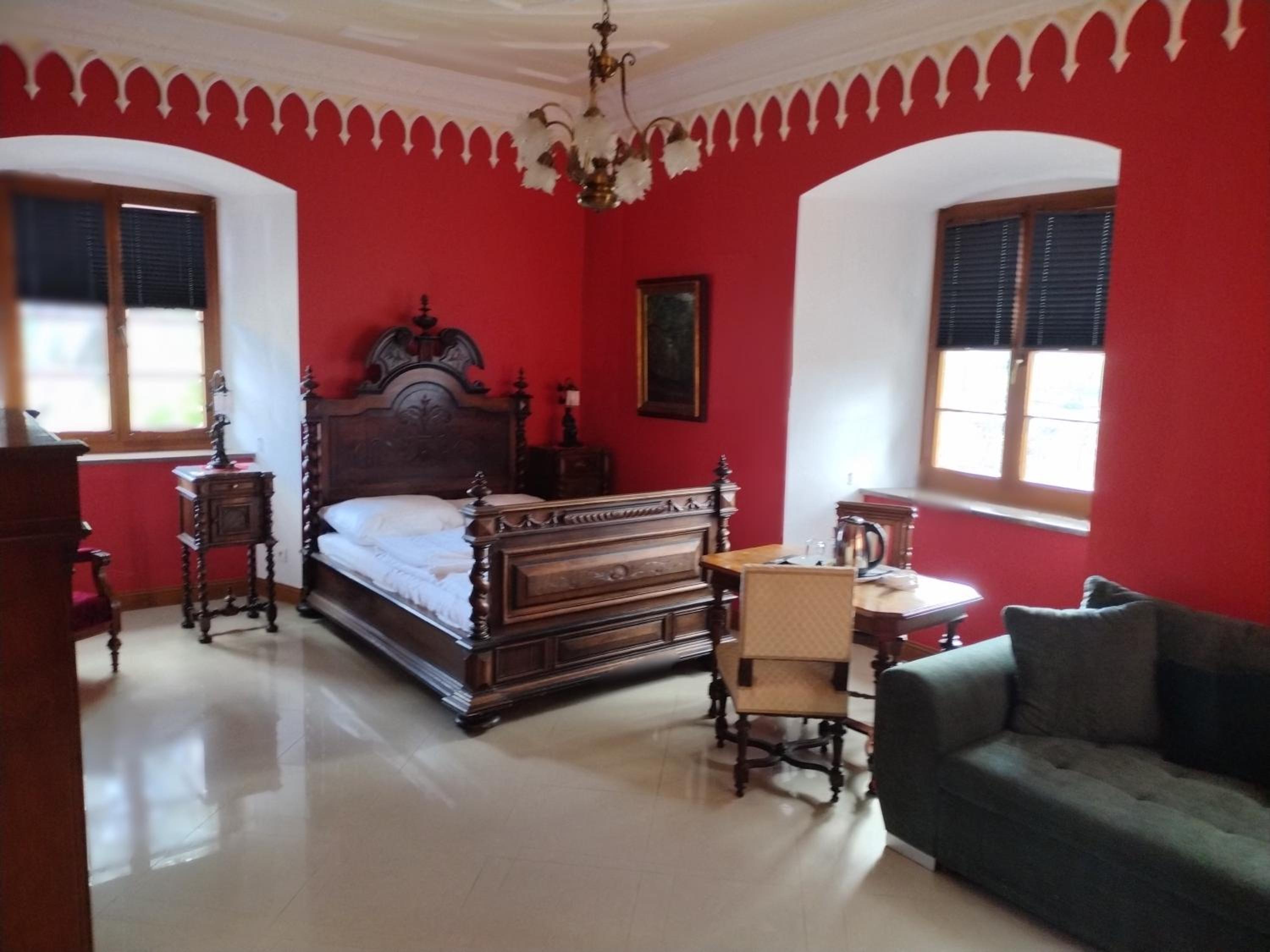Quadruple Room with Private Bathroom