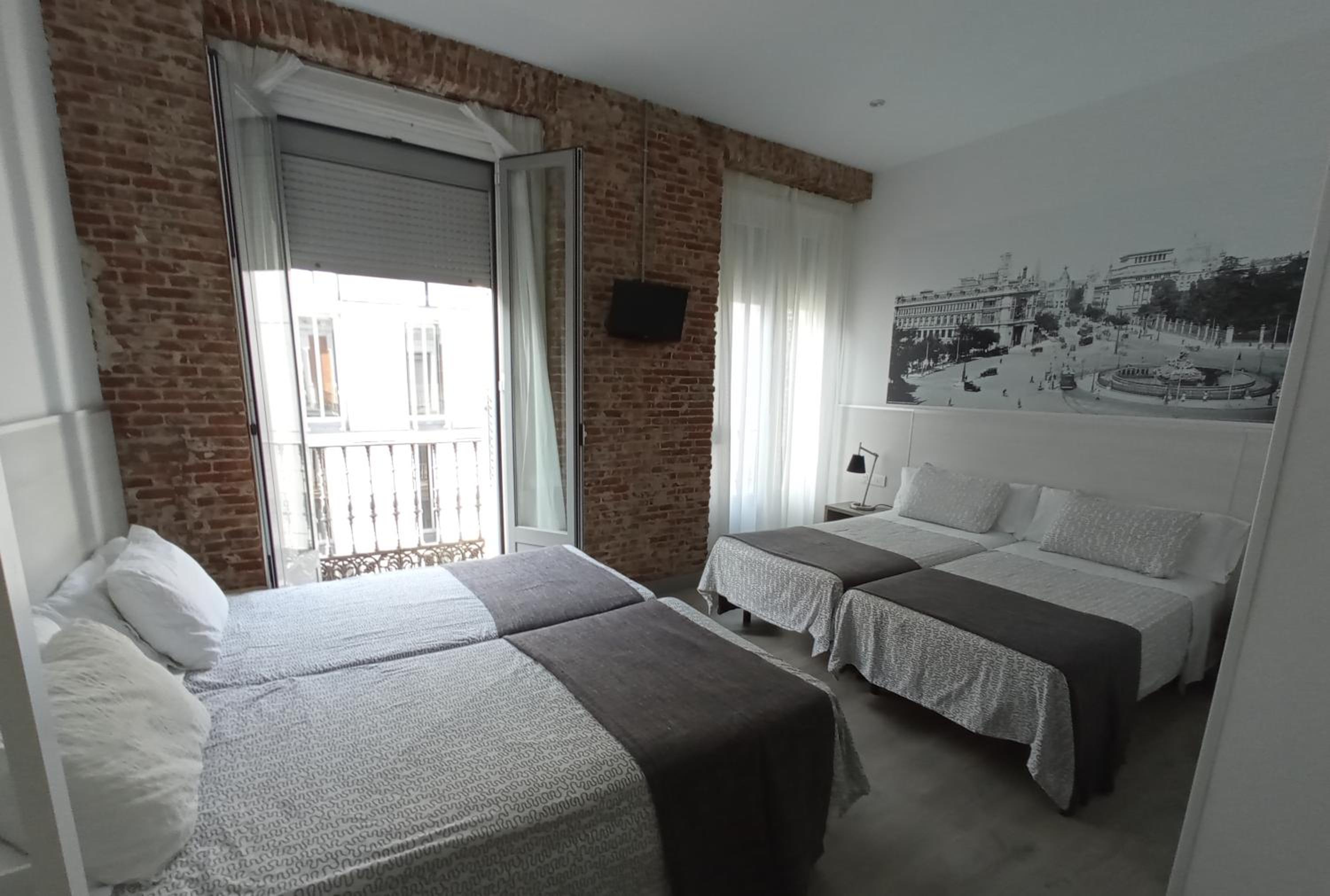 Quadruple Room (4 Adults)