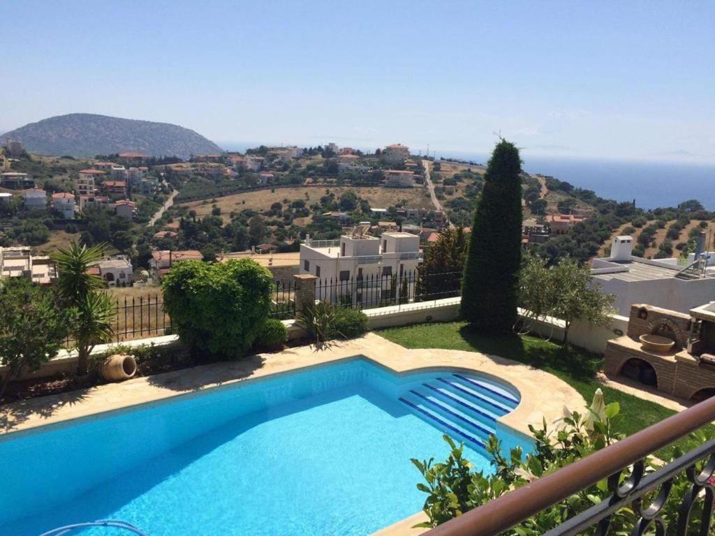 Villa photo 2