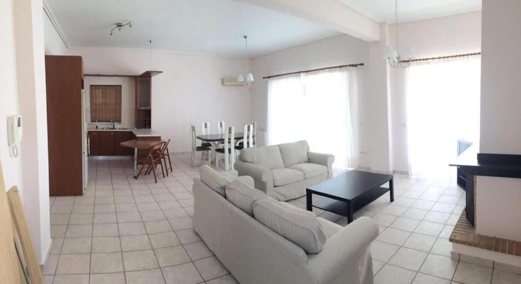 Villa photo 1