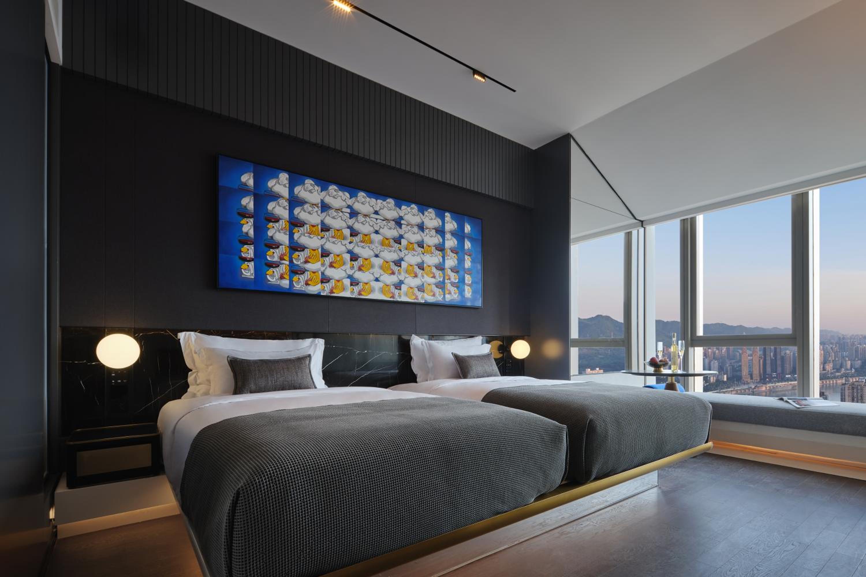 Peninsula River-view Twin Room photo 1