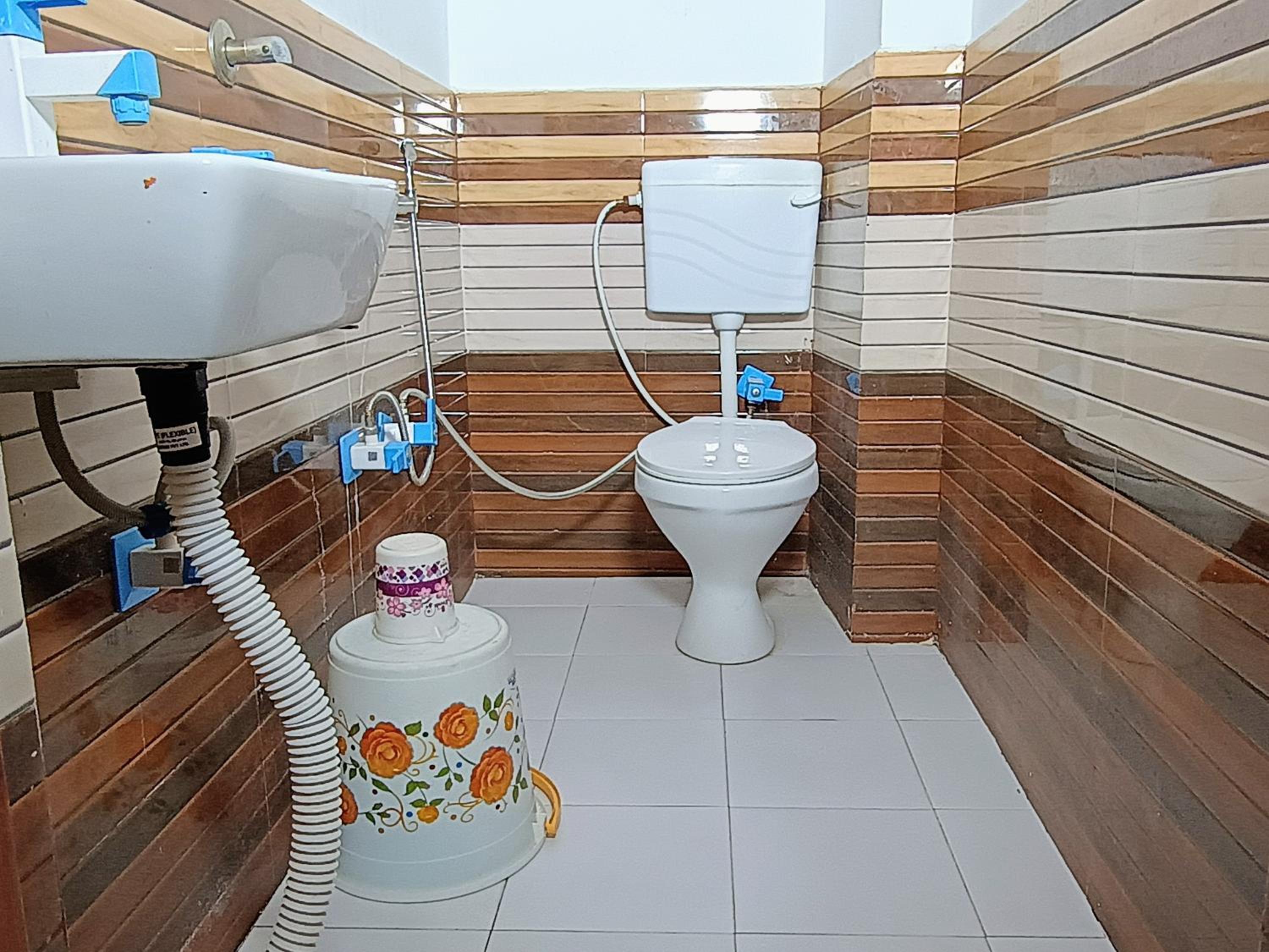 Triple Room with Private Bathroom photo 3