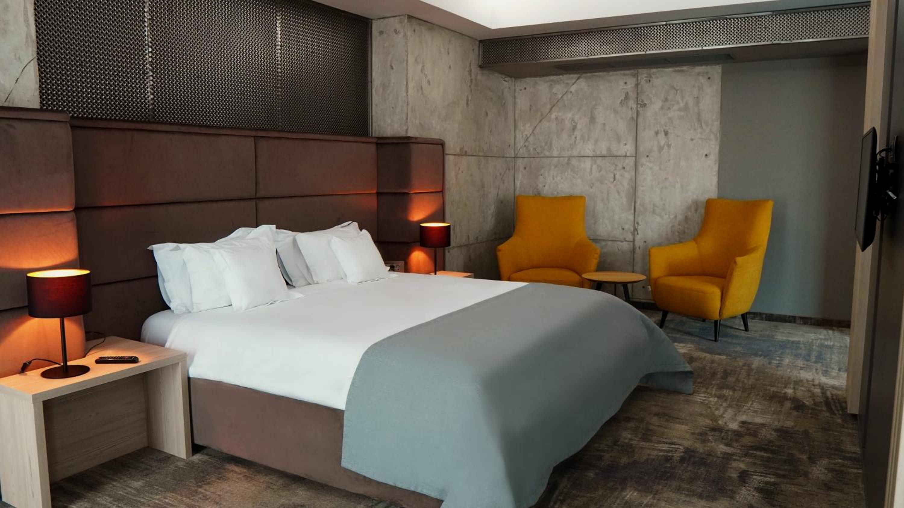 Superior Suite - Photo 3
