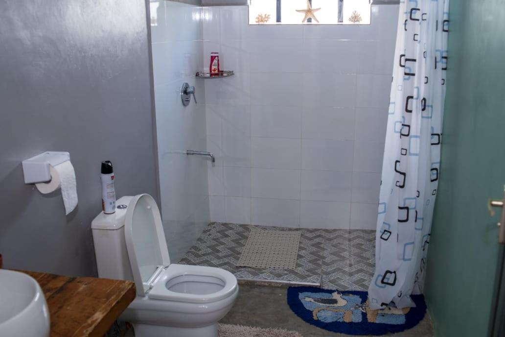 Three-Bedroom House photo 2