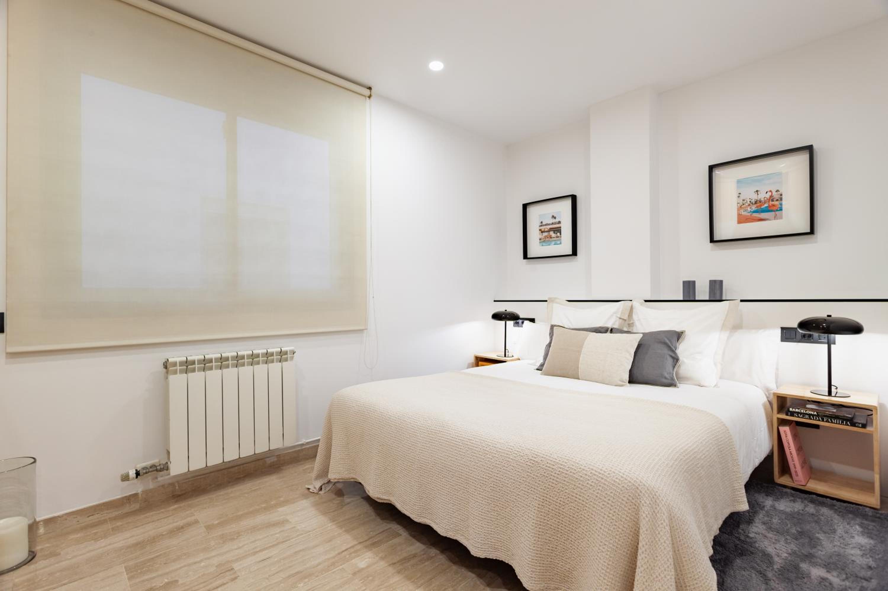 Two-Bedroom Apartment with Balcony and Terrace photo 2