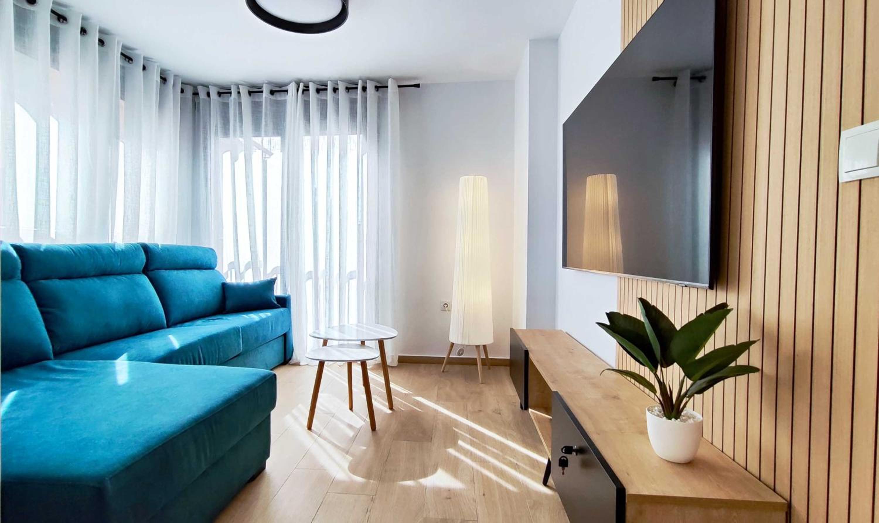 Apartamento de Dos Habitaciones con Terraza