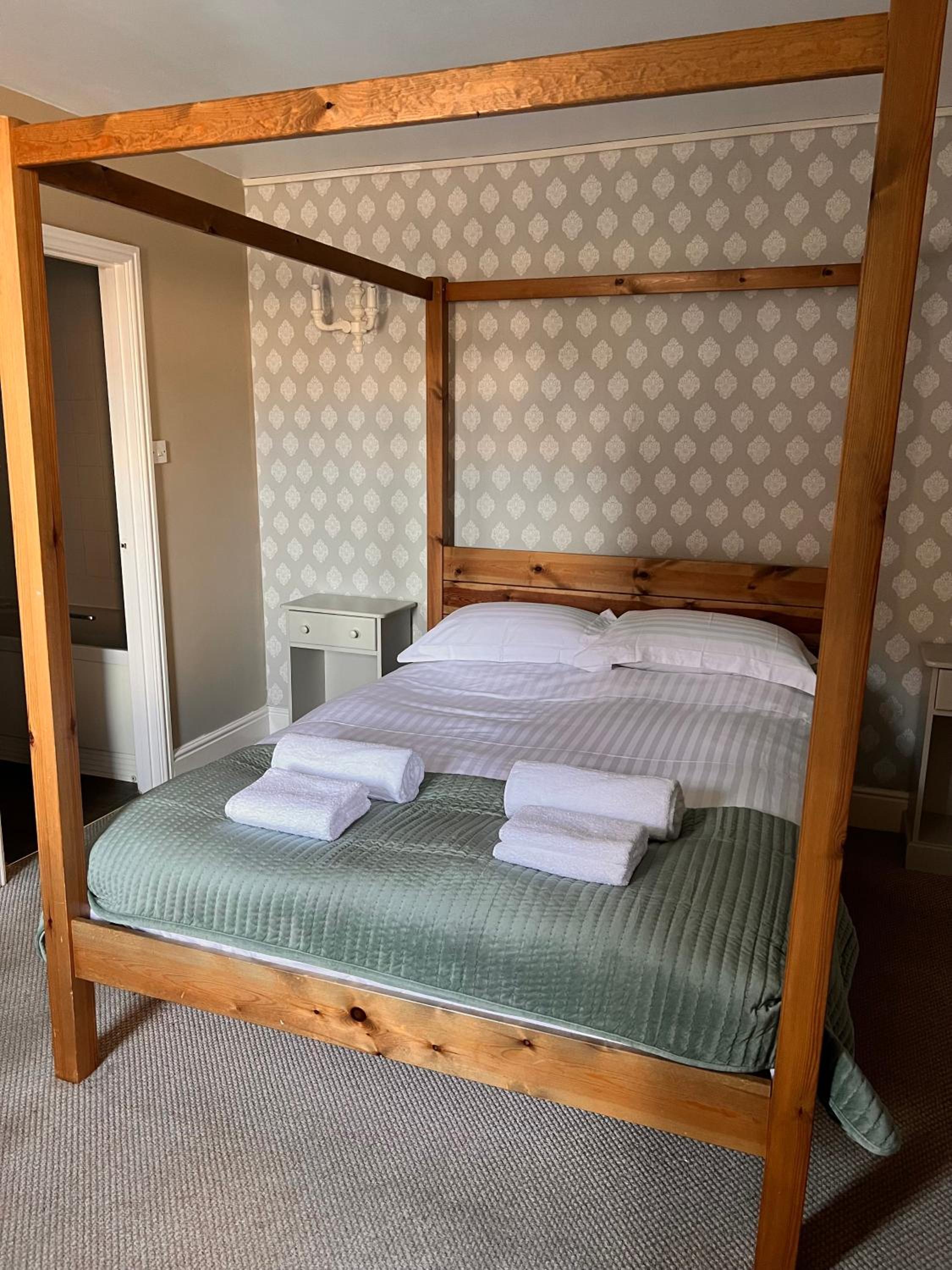 Deluxe King Room photo 2