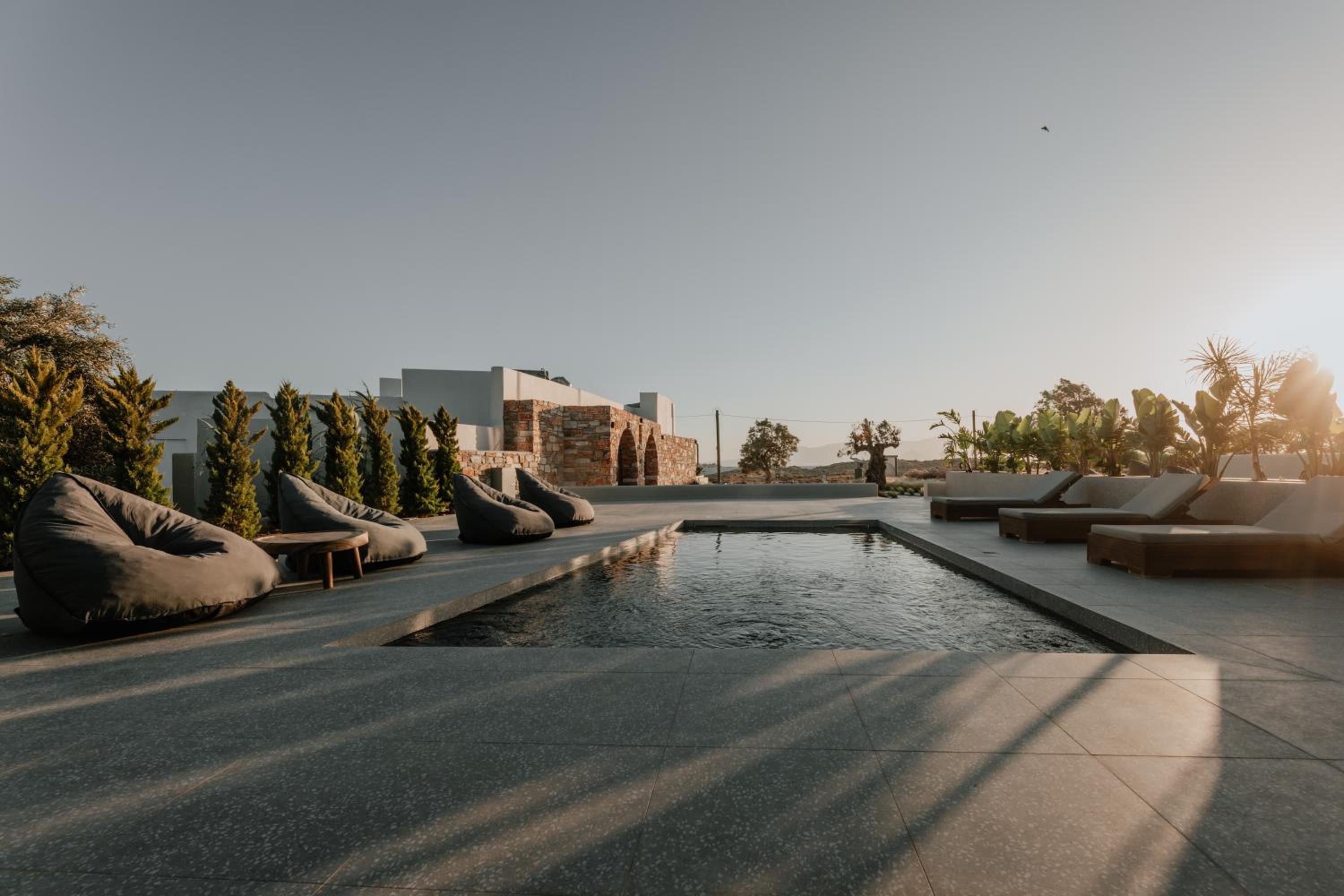  Glorious Villa With Private Pool & Jacuzzi - Photo 25