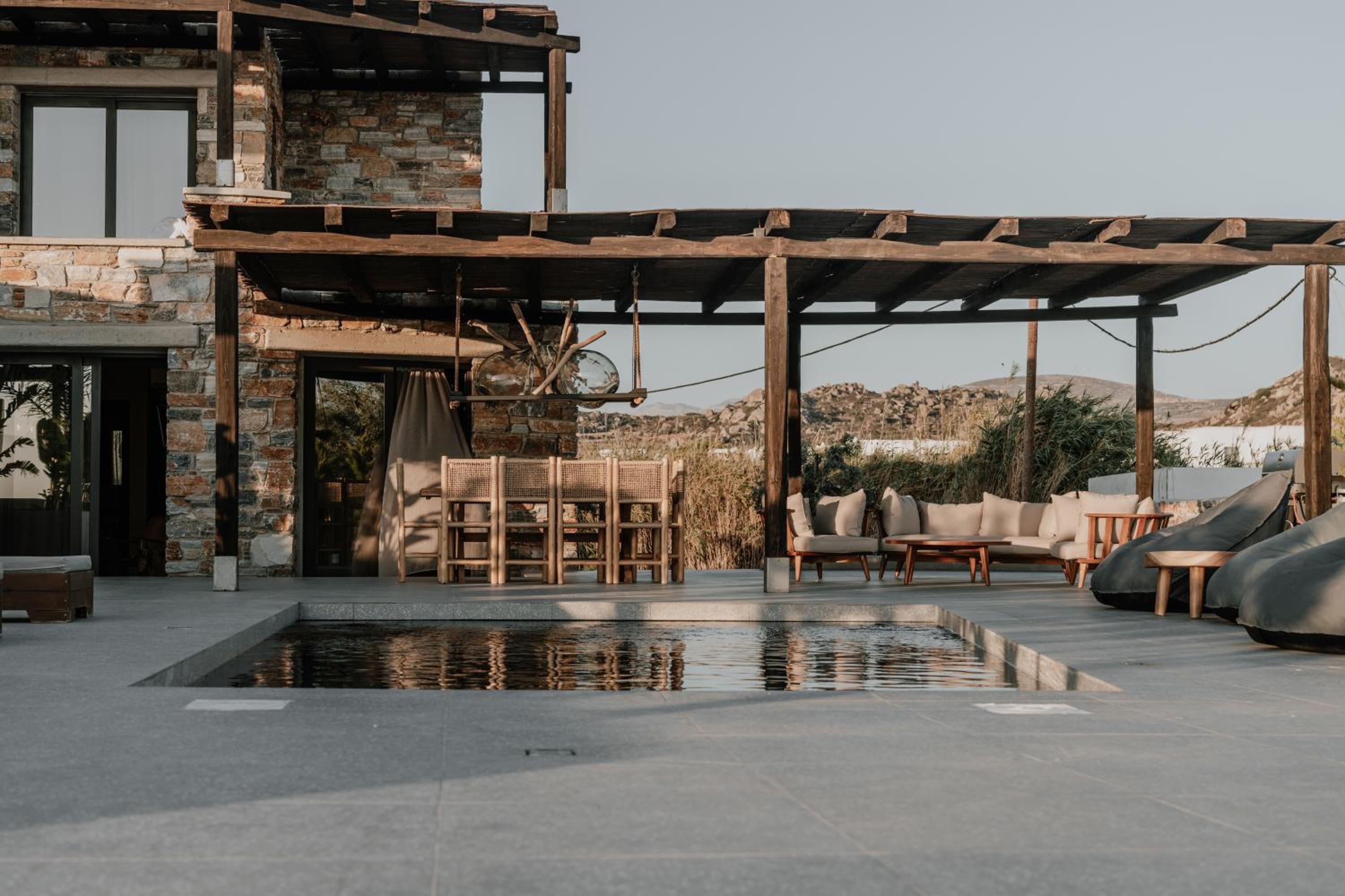  Glorious Villa With Private Pool & Jacuzzi - Photo 7