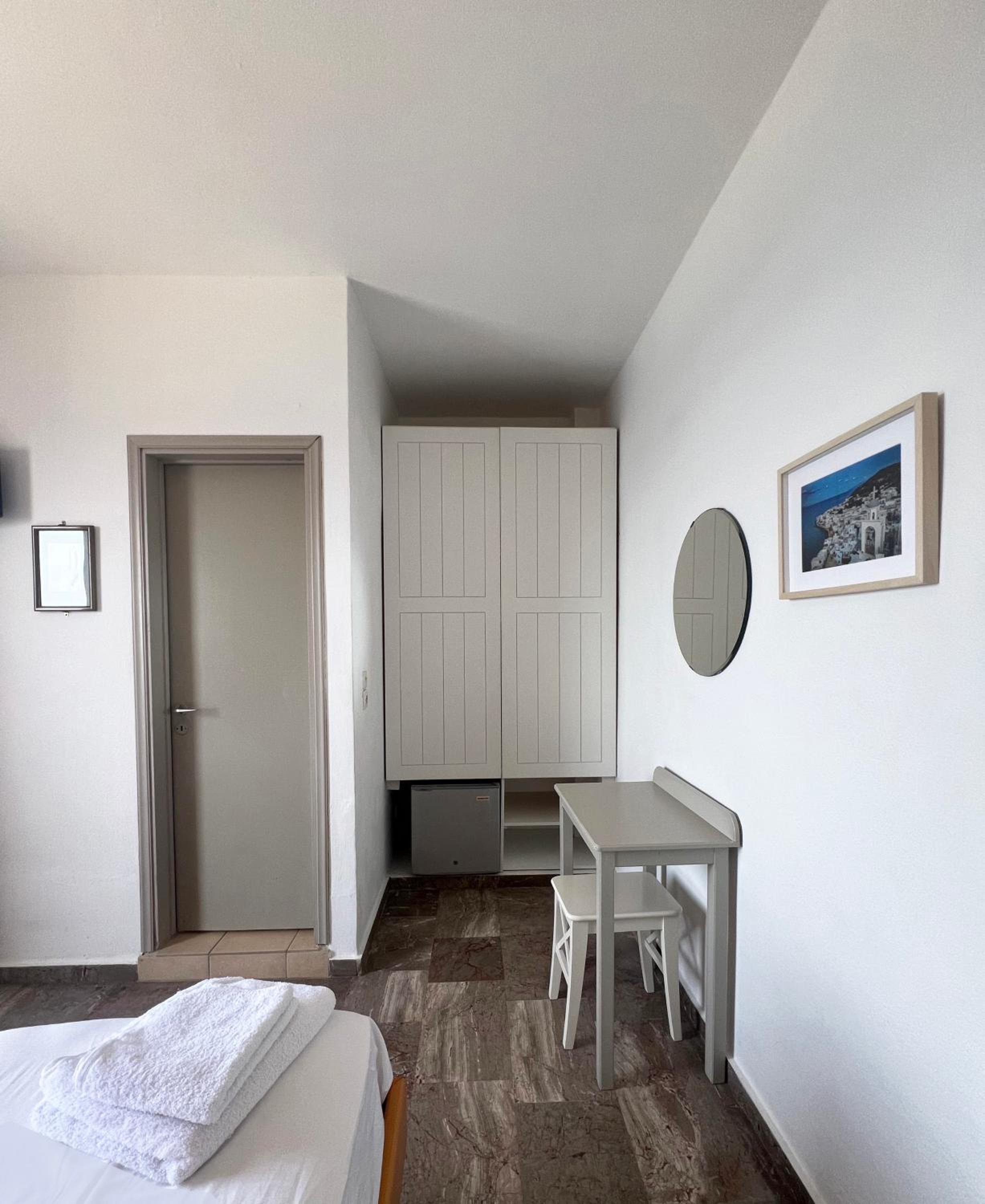 Double or Twin Room with Sea View