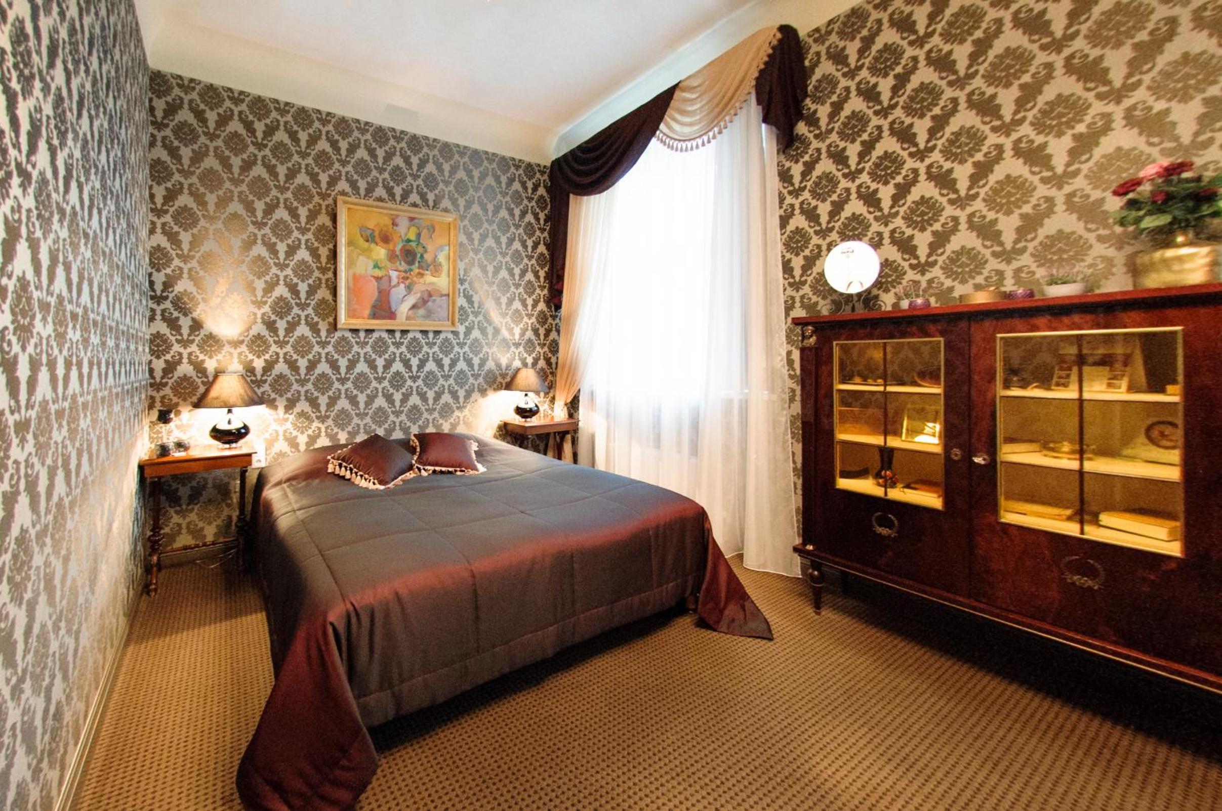 Landlady's Double Room photo 2