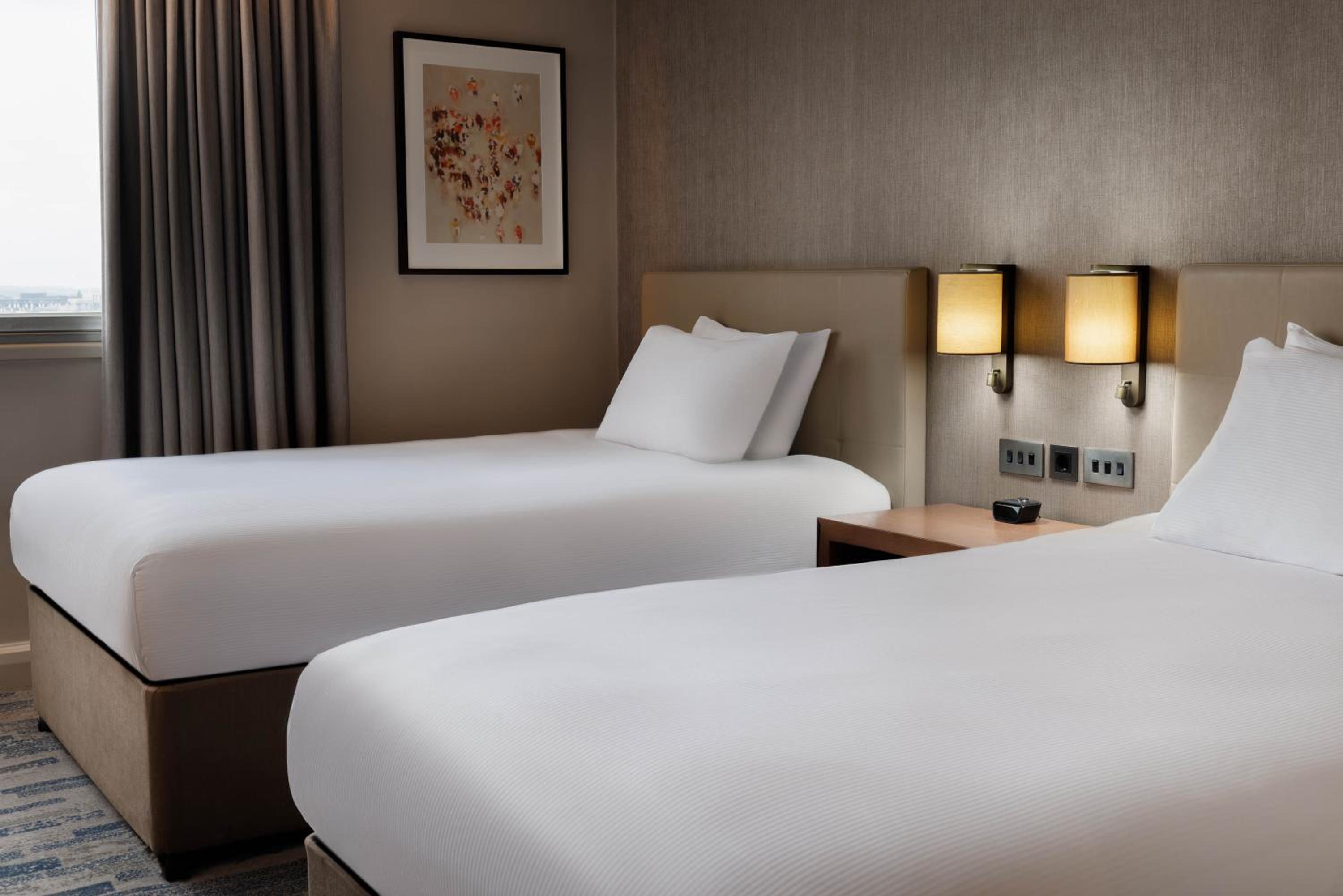 Twin Room - Photo 10