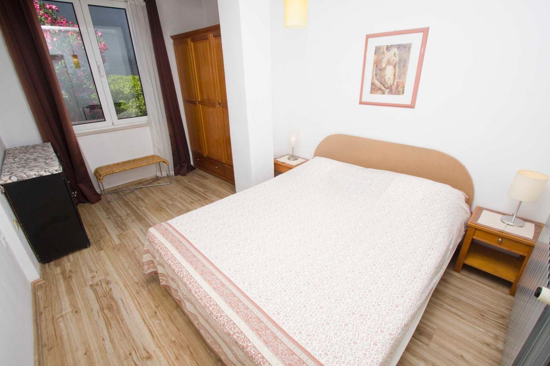 One-Bedroom Apartment with Terrace