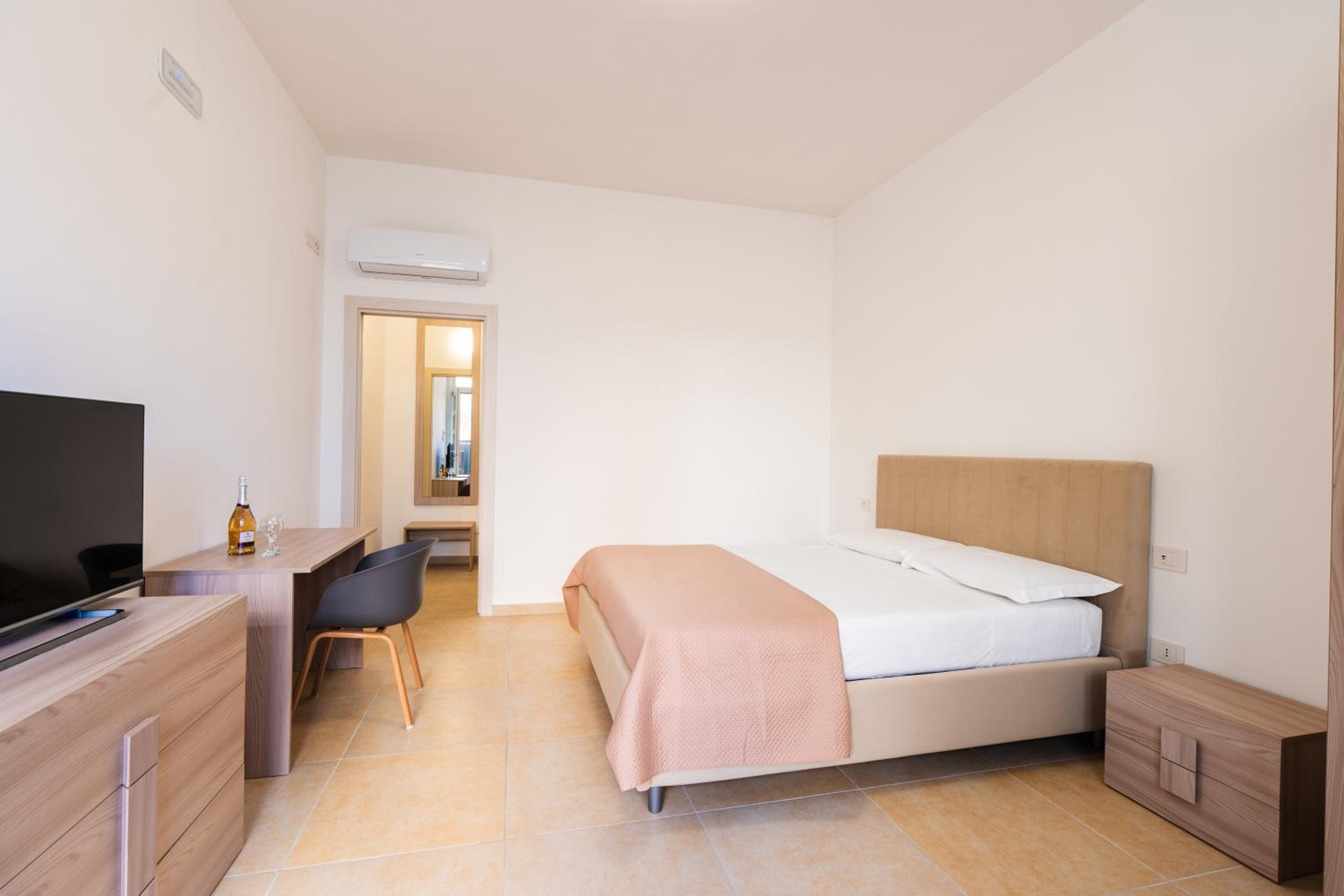 Double Room photo 2